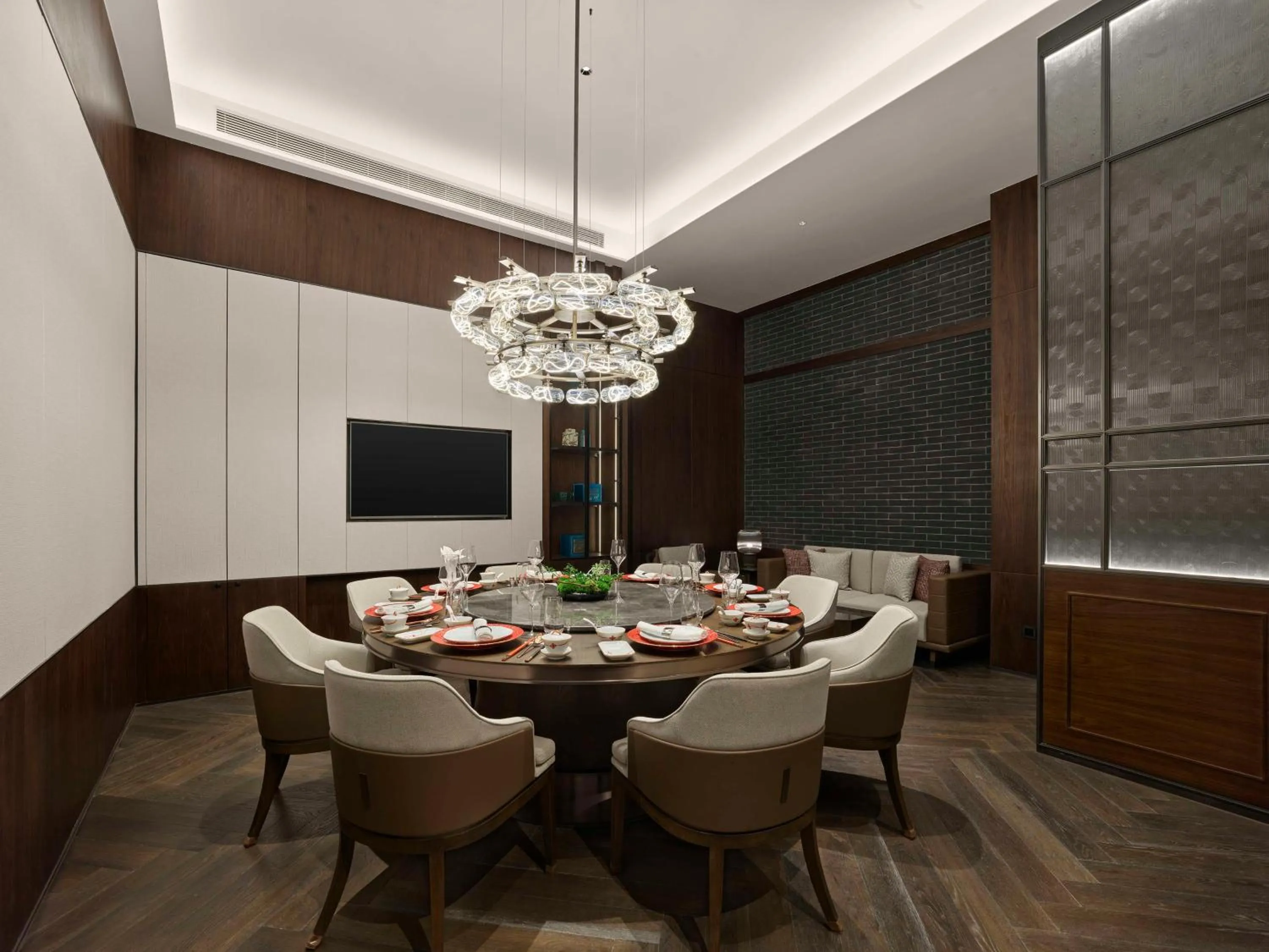 Restaurant/places to eat in Hilton Shanghai Hongqiao International Airport