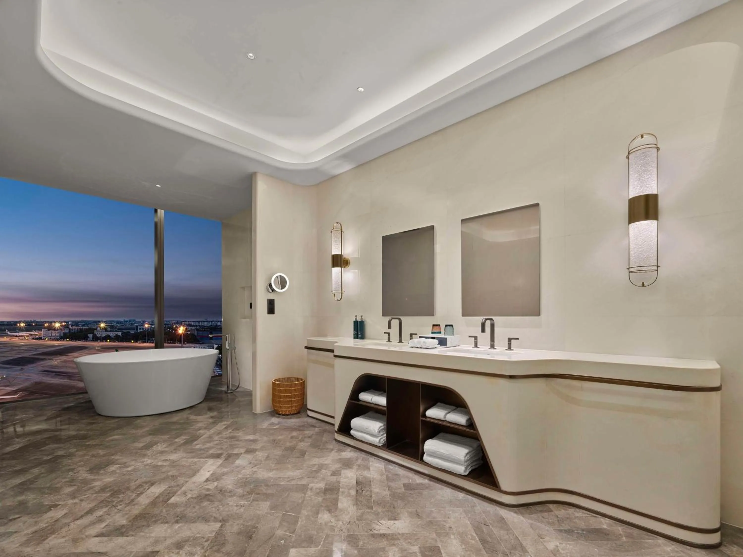 Bathroom in Hilton Shanghai Hongqiao International Airport