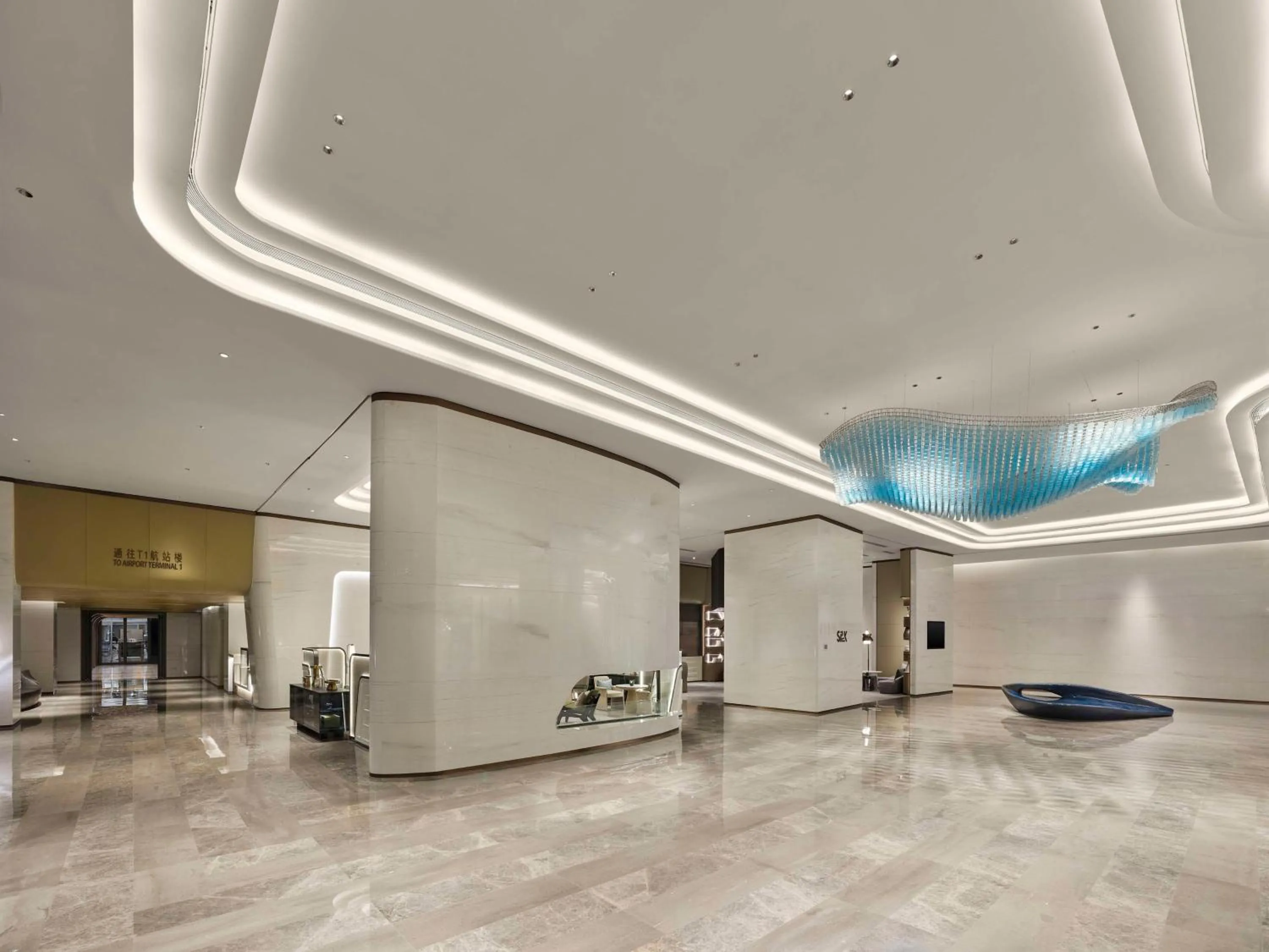 Lobby or reception in Hilton Shanghai Hongqiao International Airport