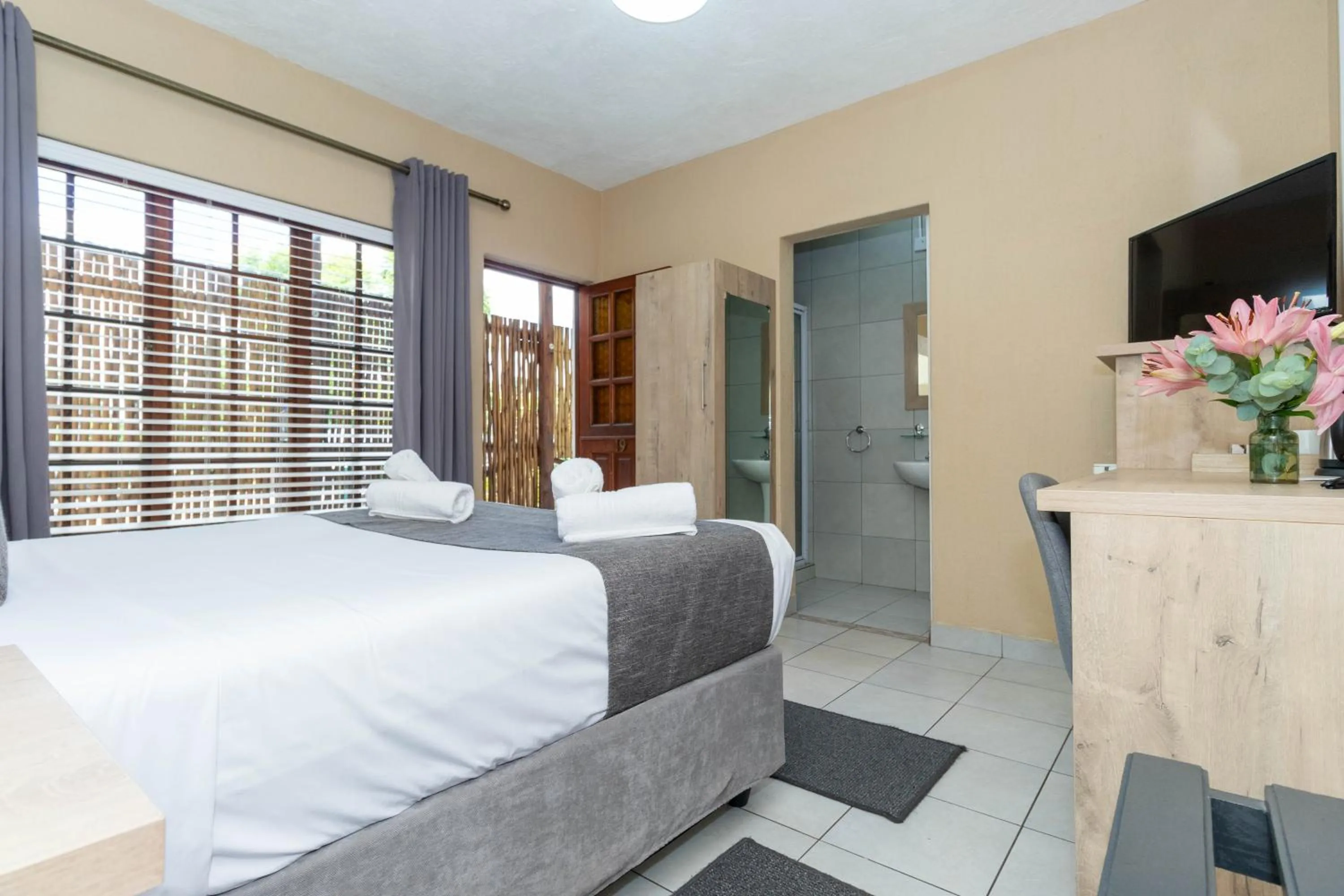 Bed in Bolivia Lodge