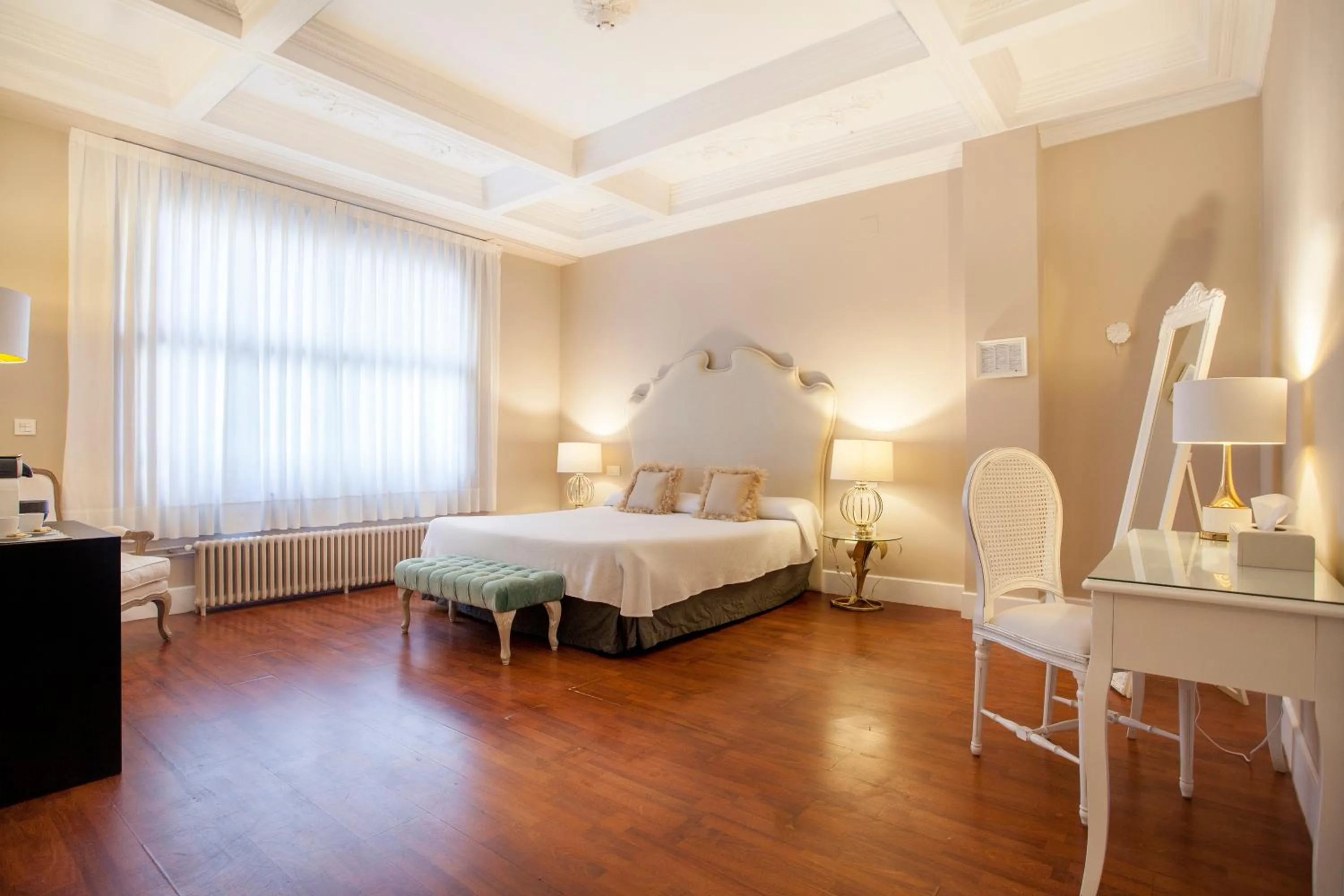 Day, Bed in Hi Valencia Boutique