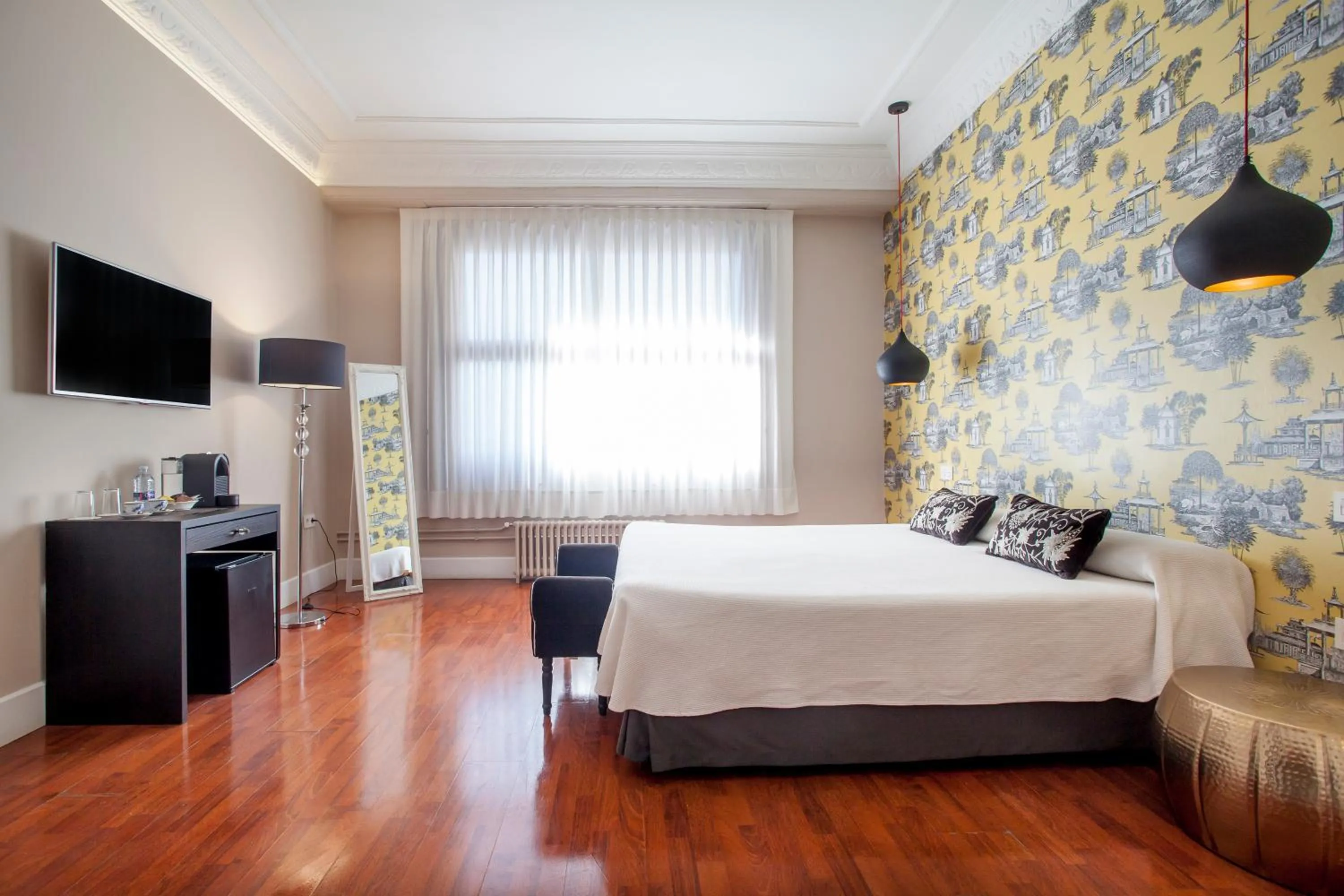 Bed in Hi Valencia Boutique