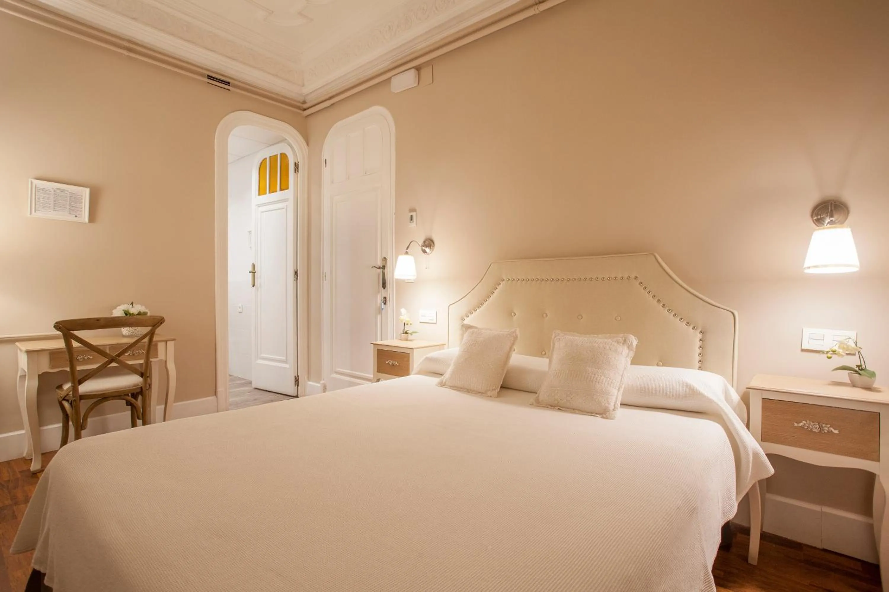 Bed in Hi Valencia Boutique