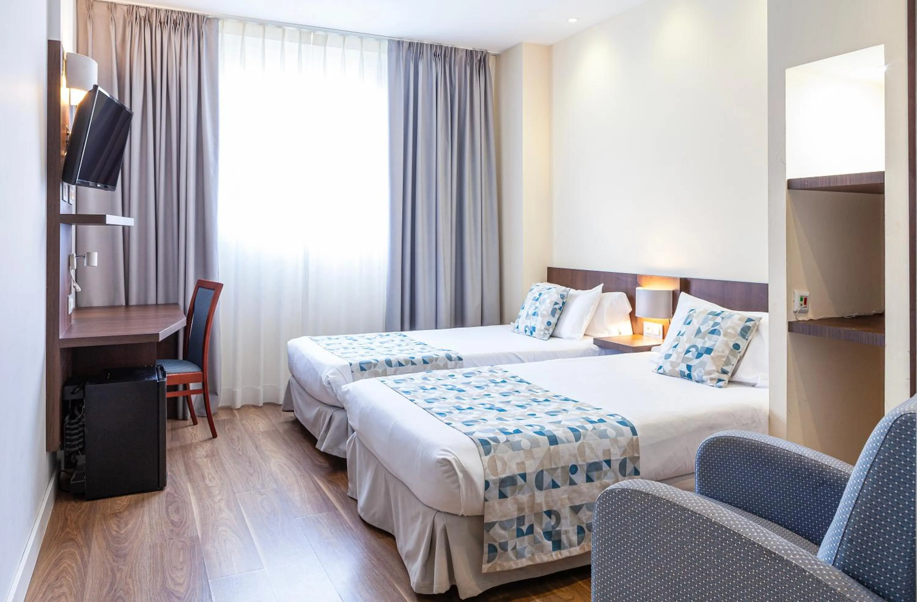 Photo of the whole room, Bed in Hotel Olympia Universidades