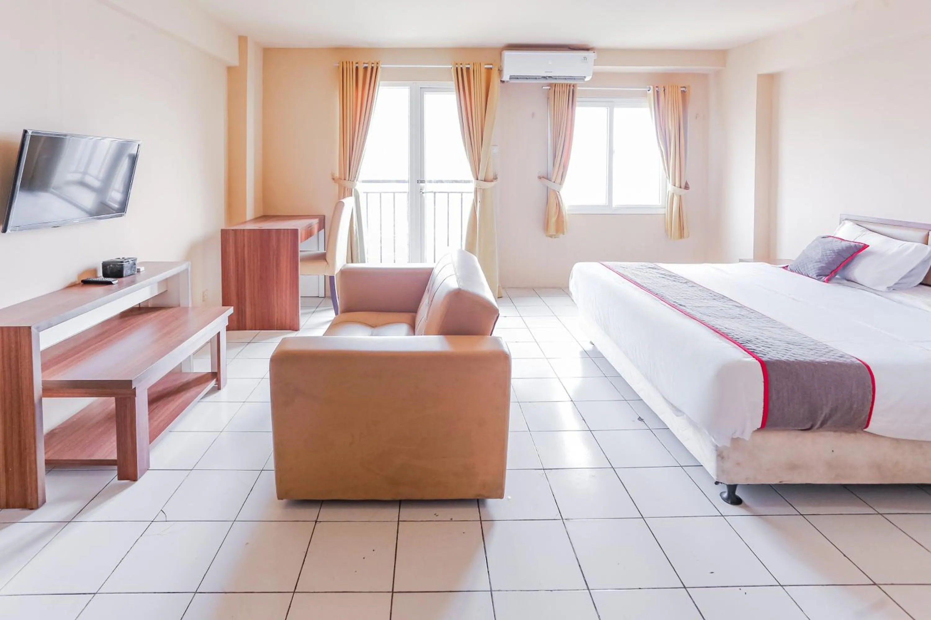 Bedroom, Bed in Collection O Serviced Apartmen Mutiara Kota