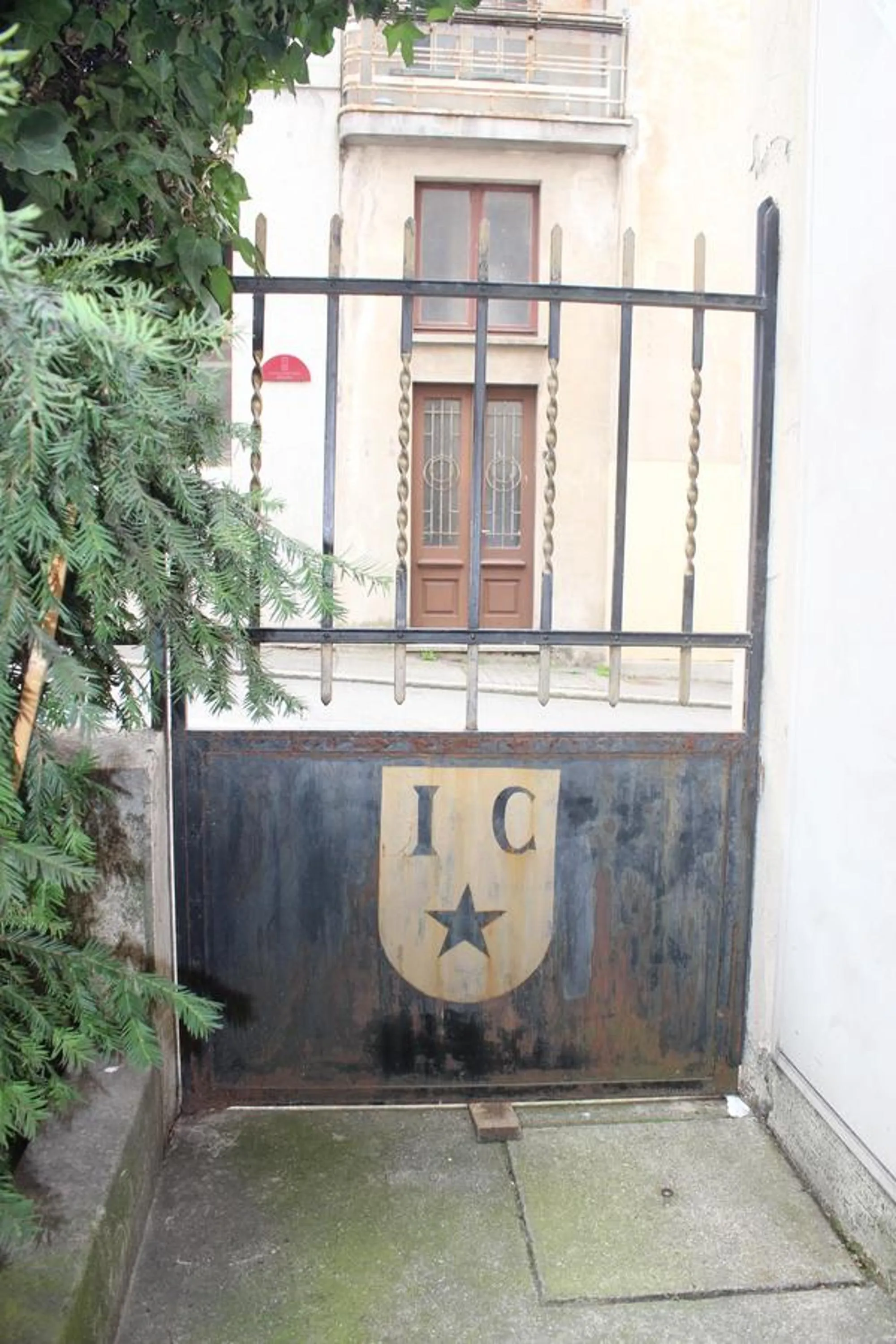 Garden in Garni Bar Sport