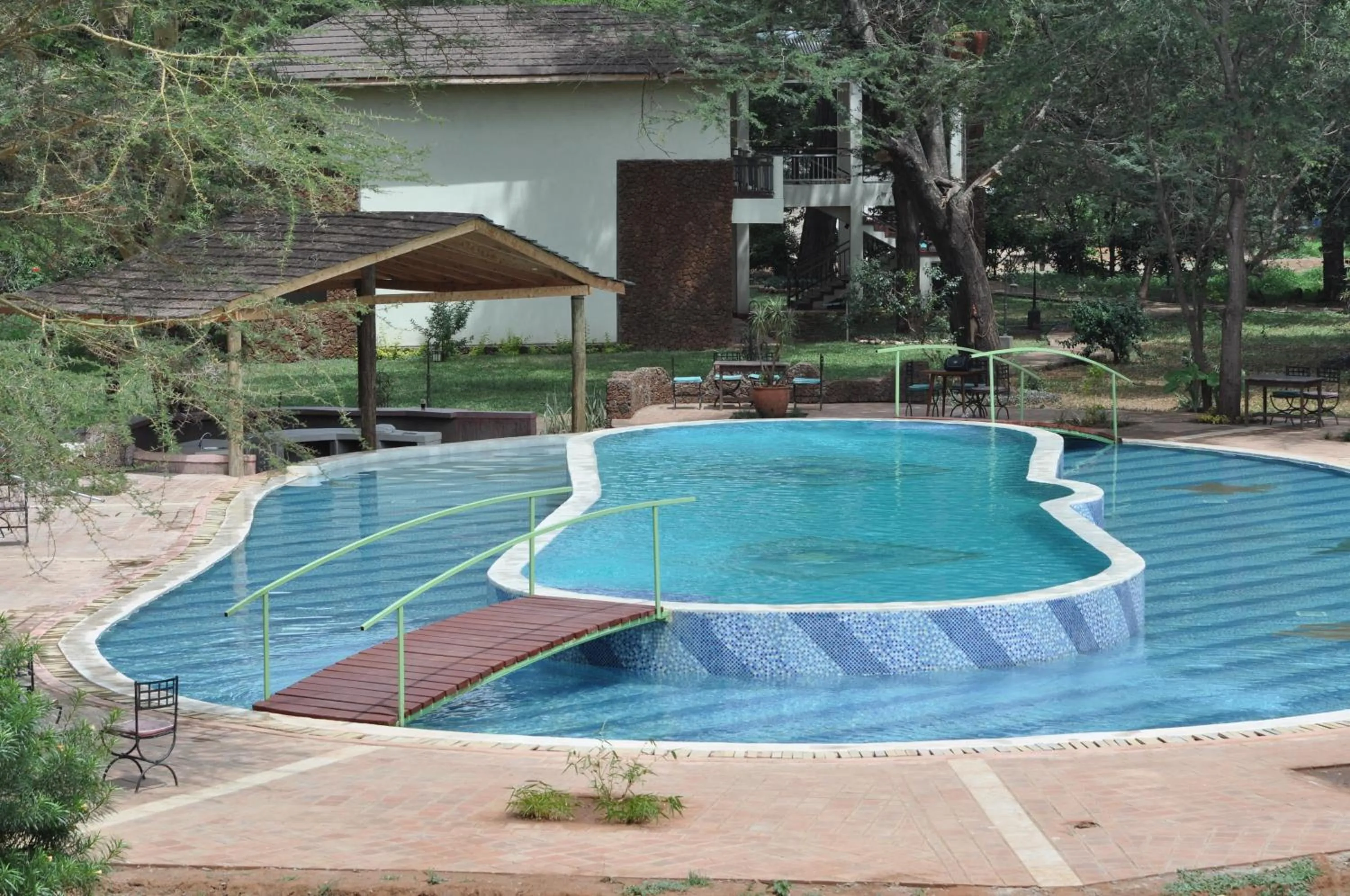 Swimming pool in Hunters Lodge