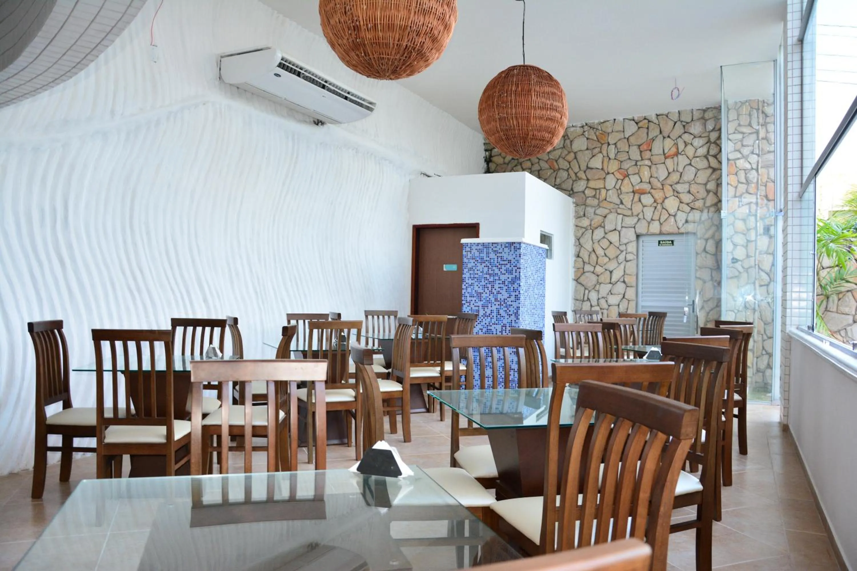 Restaurant/places to eat in Happy Hotel Ponta Negra