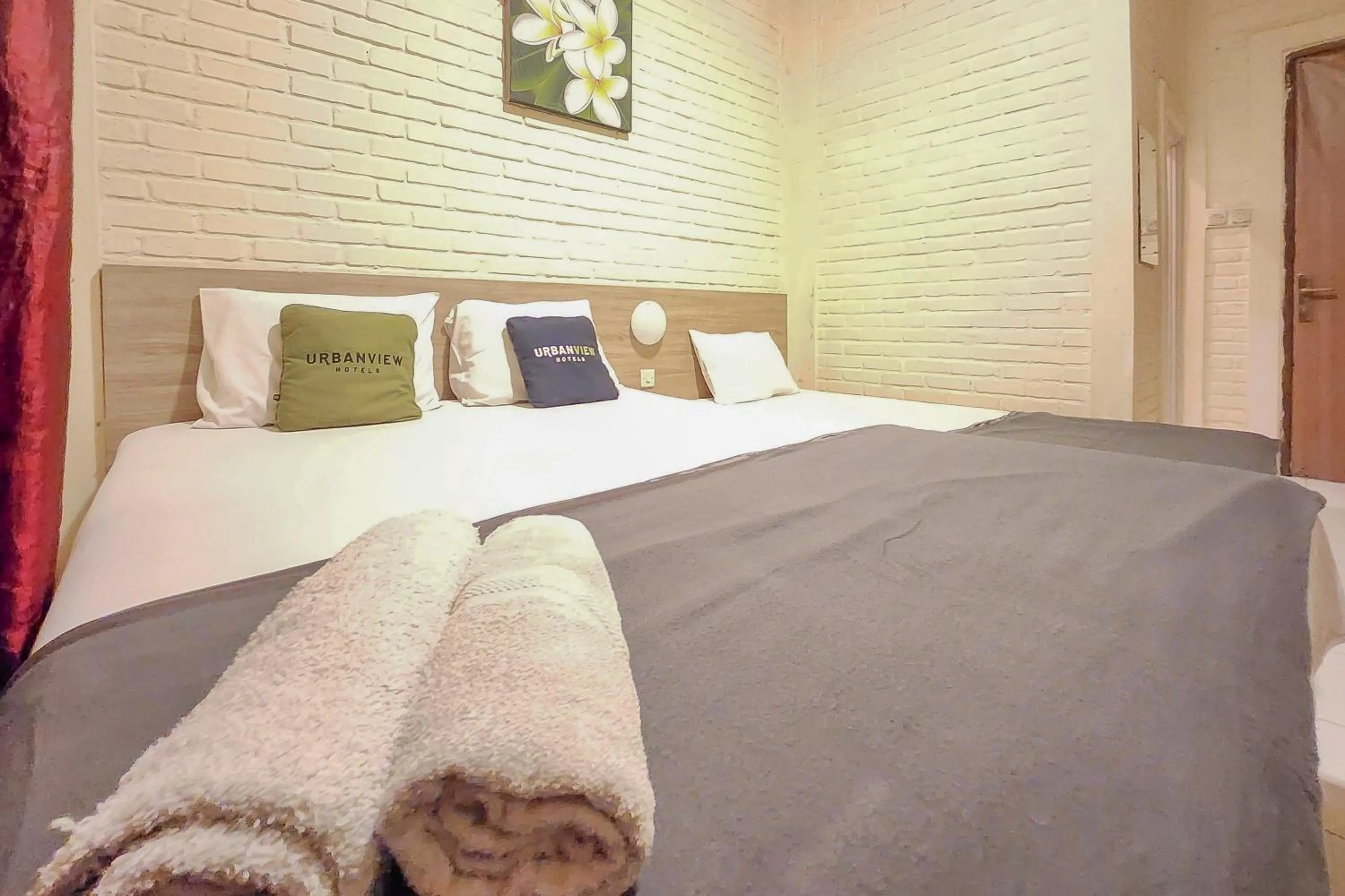 Bedroom, Bed in Urbanview Hotel Star Residence Puncak