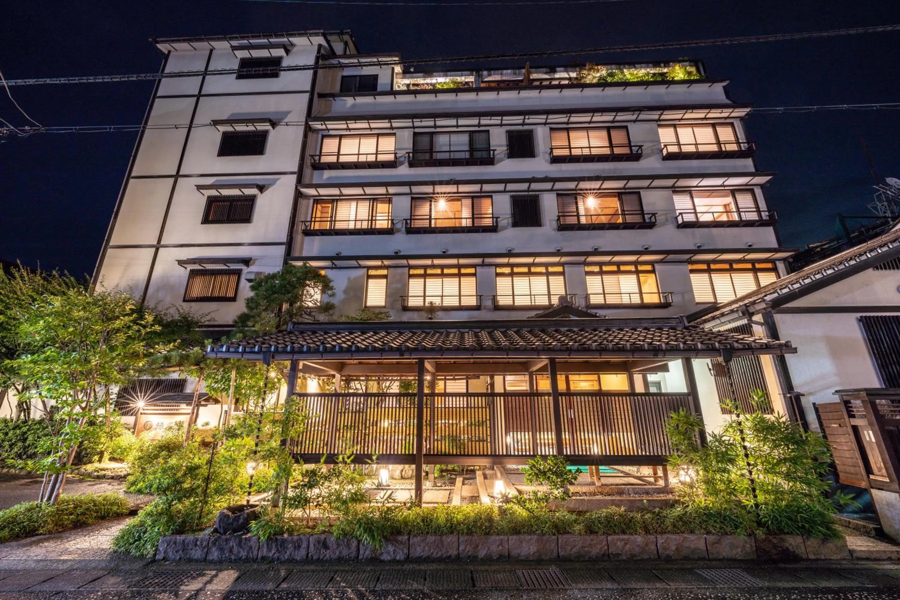 Property building in Kinosakinoyado Ryokufukaku