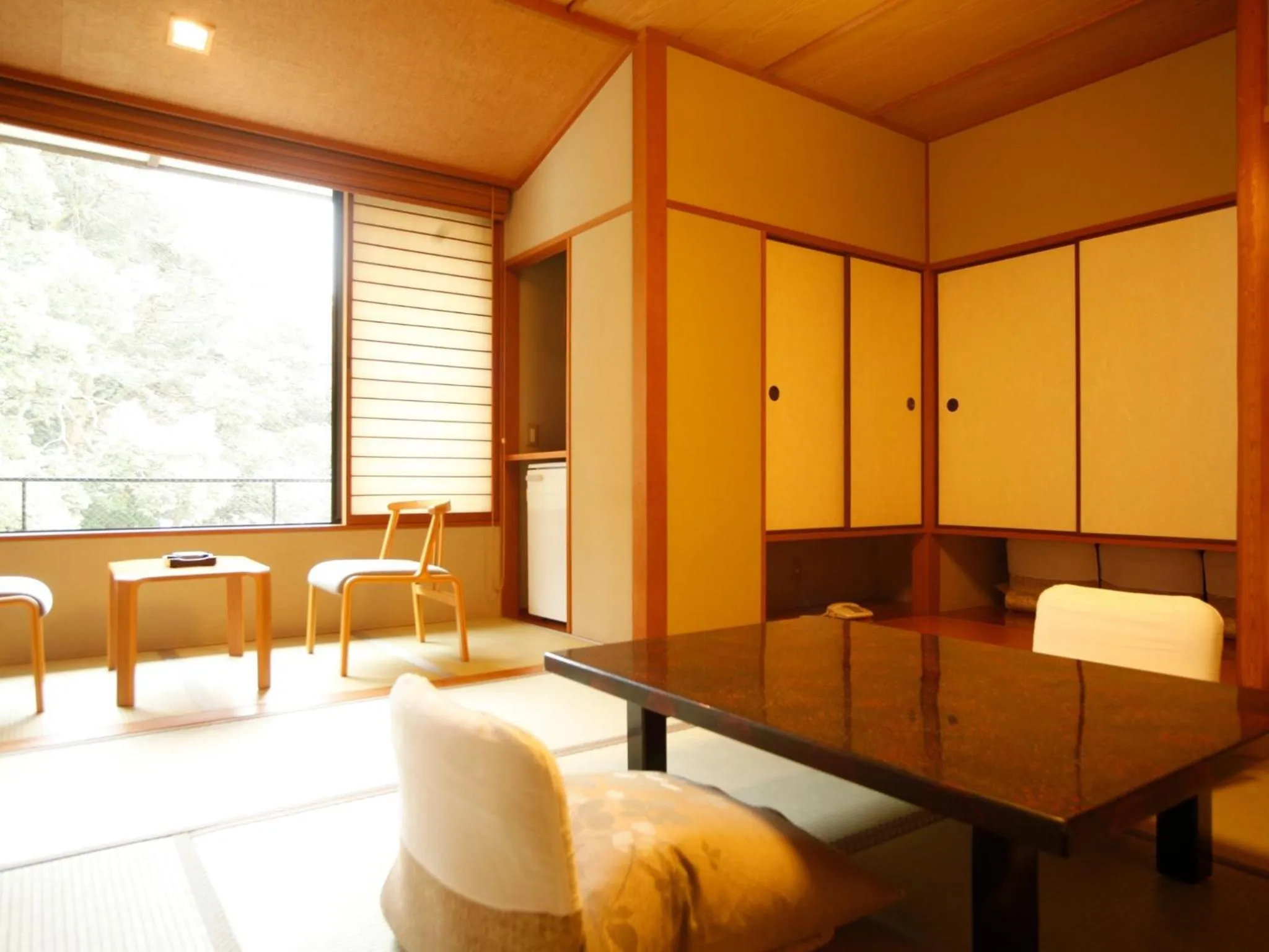 Photo of the whole room in Kinosakinoyado Ryokufukaku