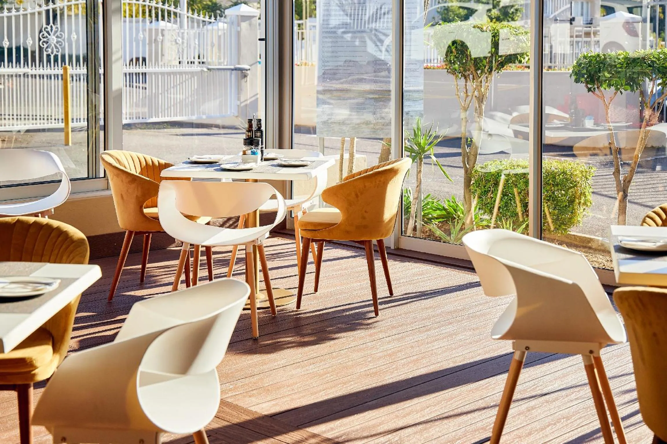 Communal lounge/ TV room in First Group Mount Sierra