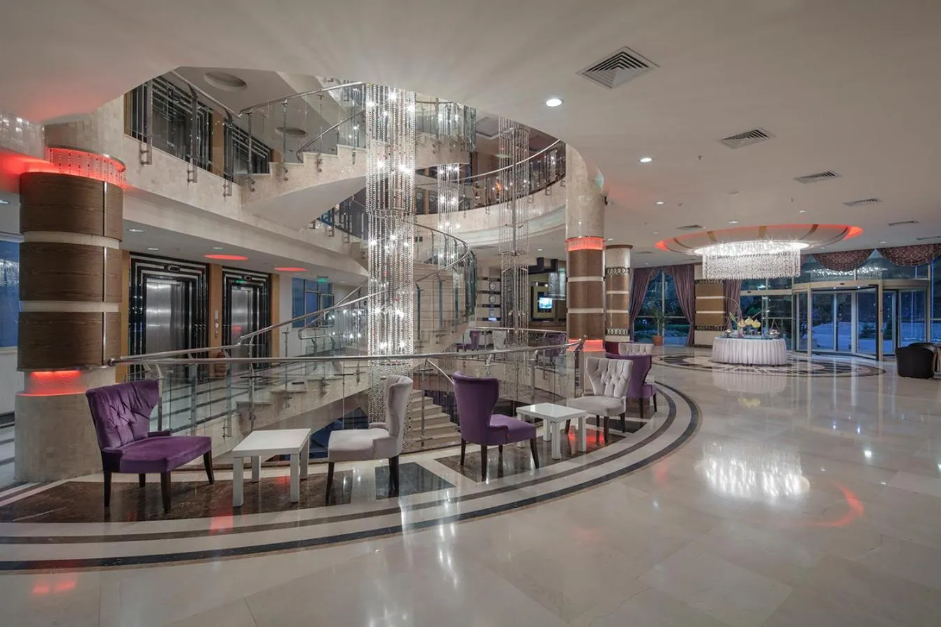 Lobby or reception in Grand Ring Hotel