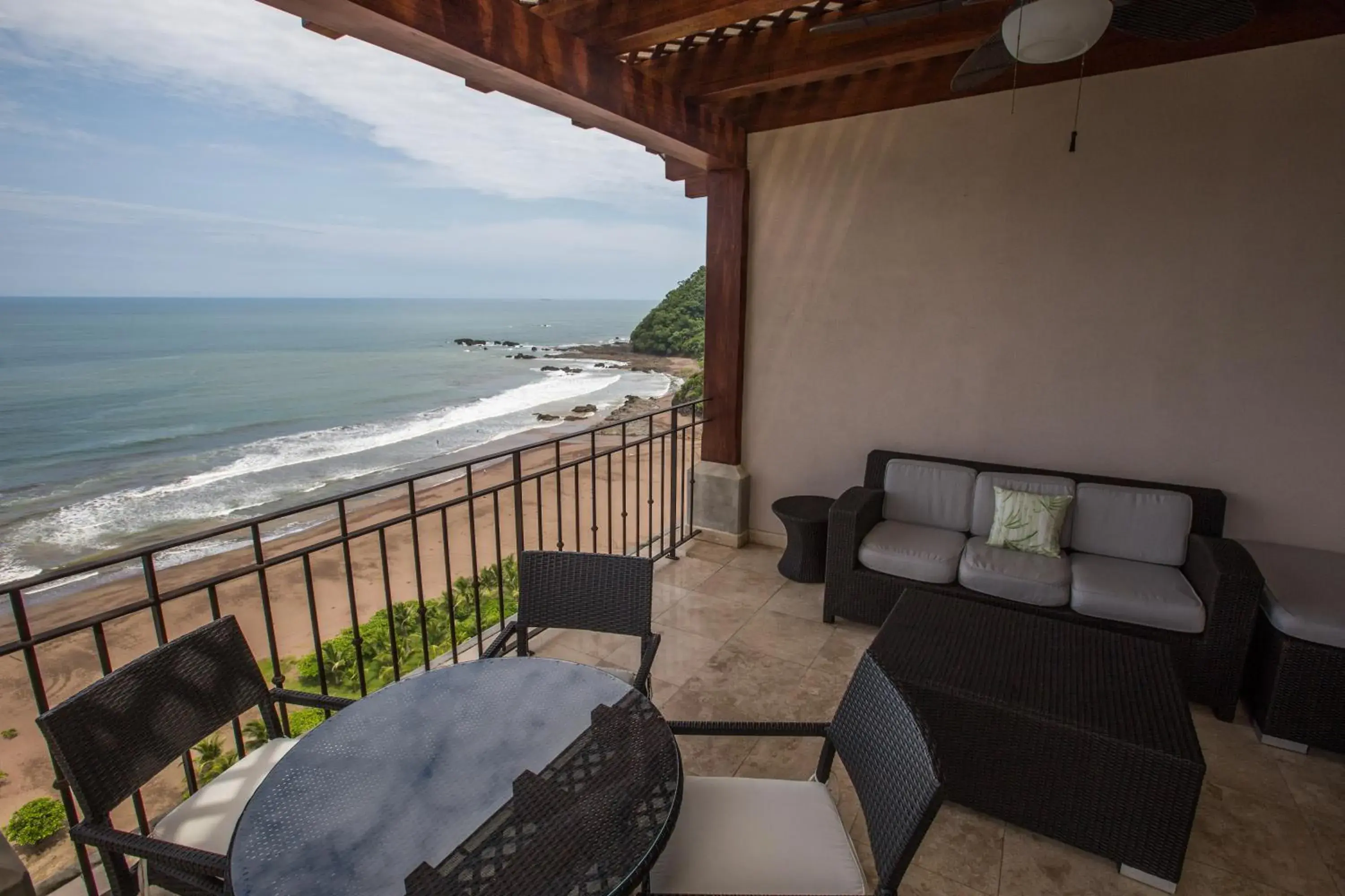 Spectacular 3 bedroom Penthouse at Crocs Resort Casino Spectacular 3 bedroom Penthouse at Crocs Resort Casino