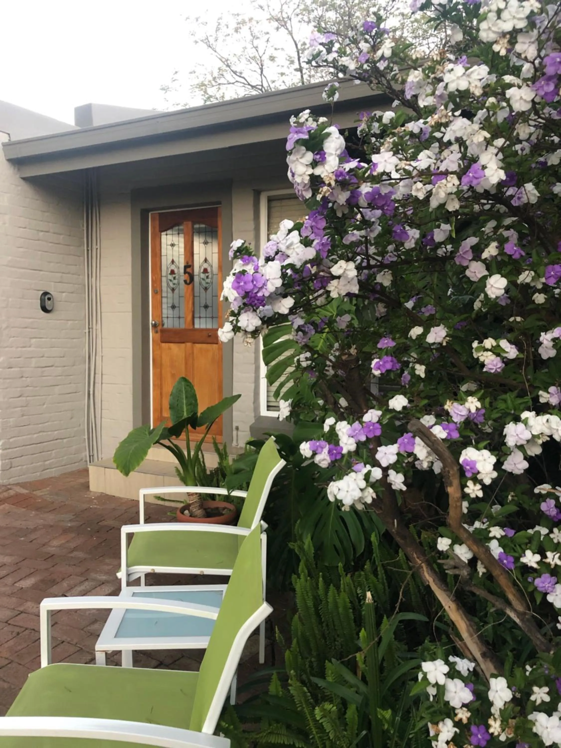 Facade/entrance in The Haystack On Homestead