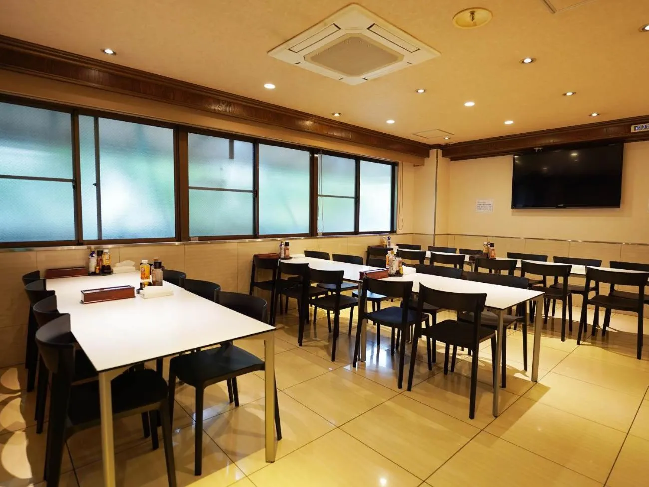 Restaurant/places to eat in Hotel Wakamizu