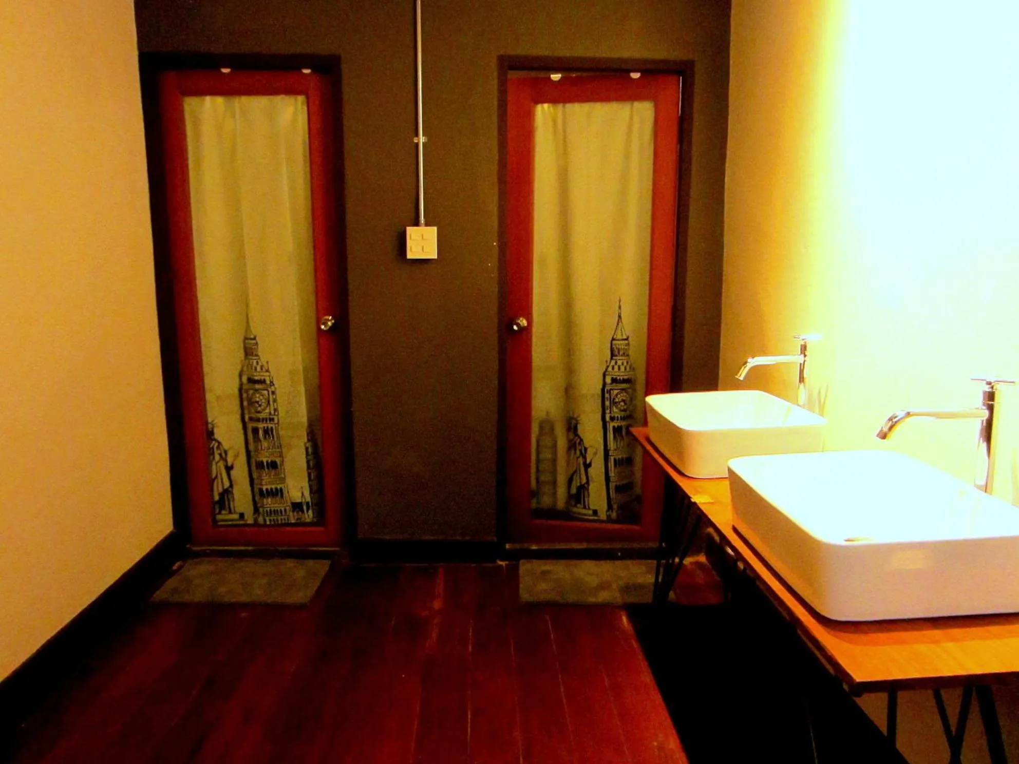 Shower, Bed in Chiang Mai D Hostel