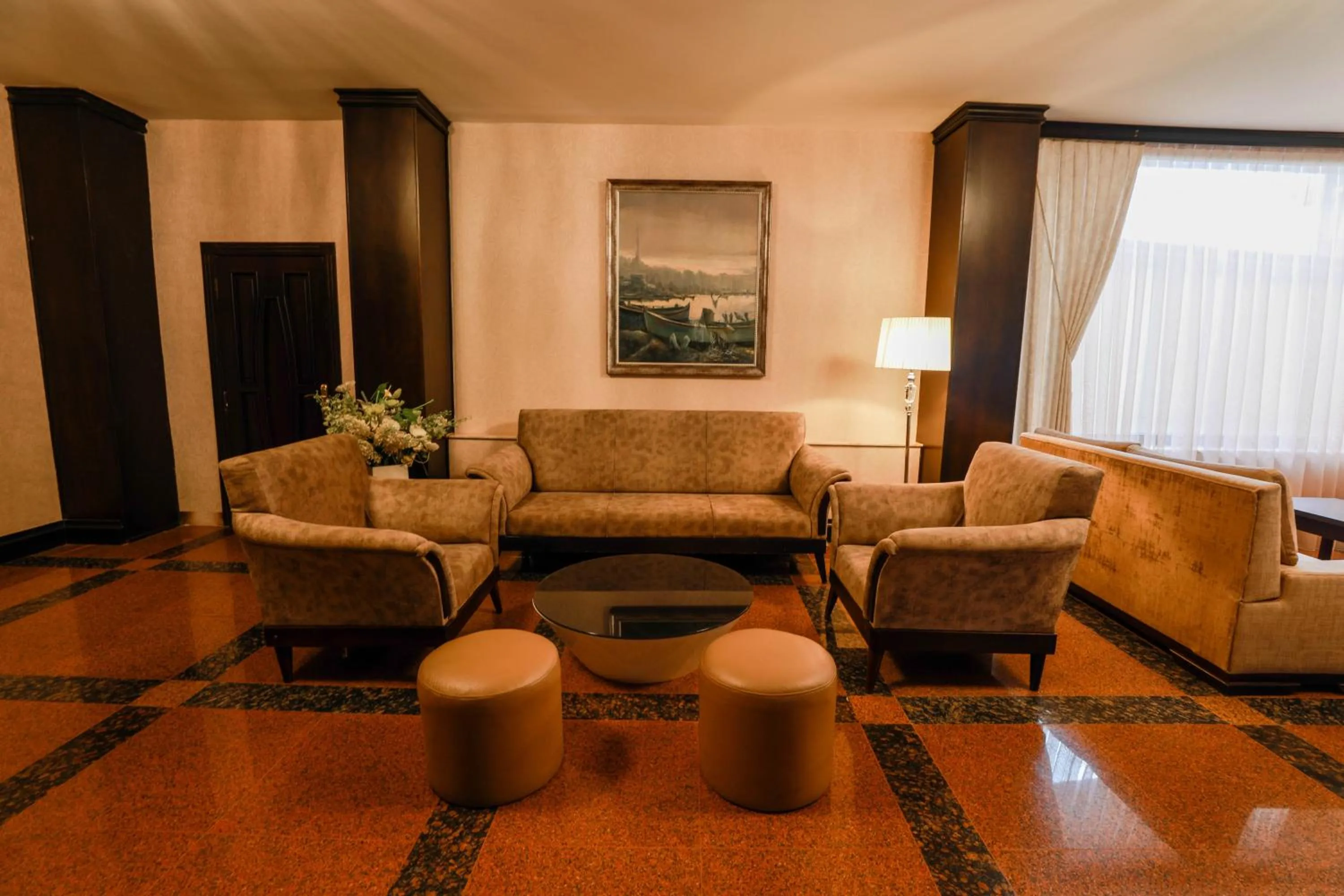 Communal lounge/ TV room in Park Dedeman Baku