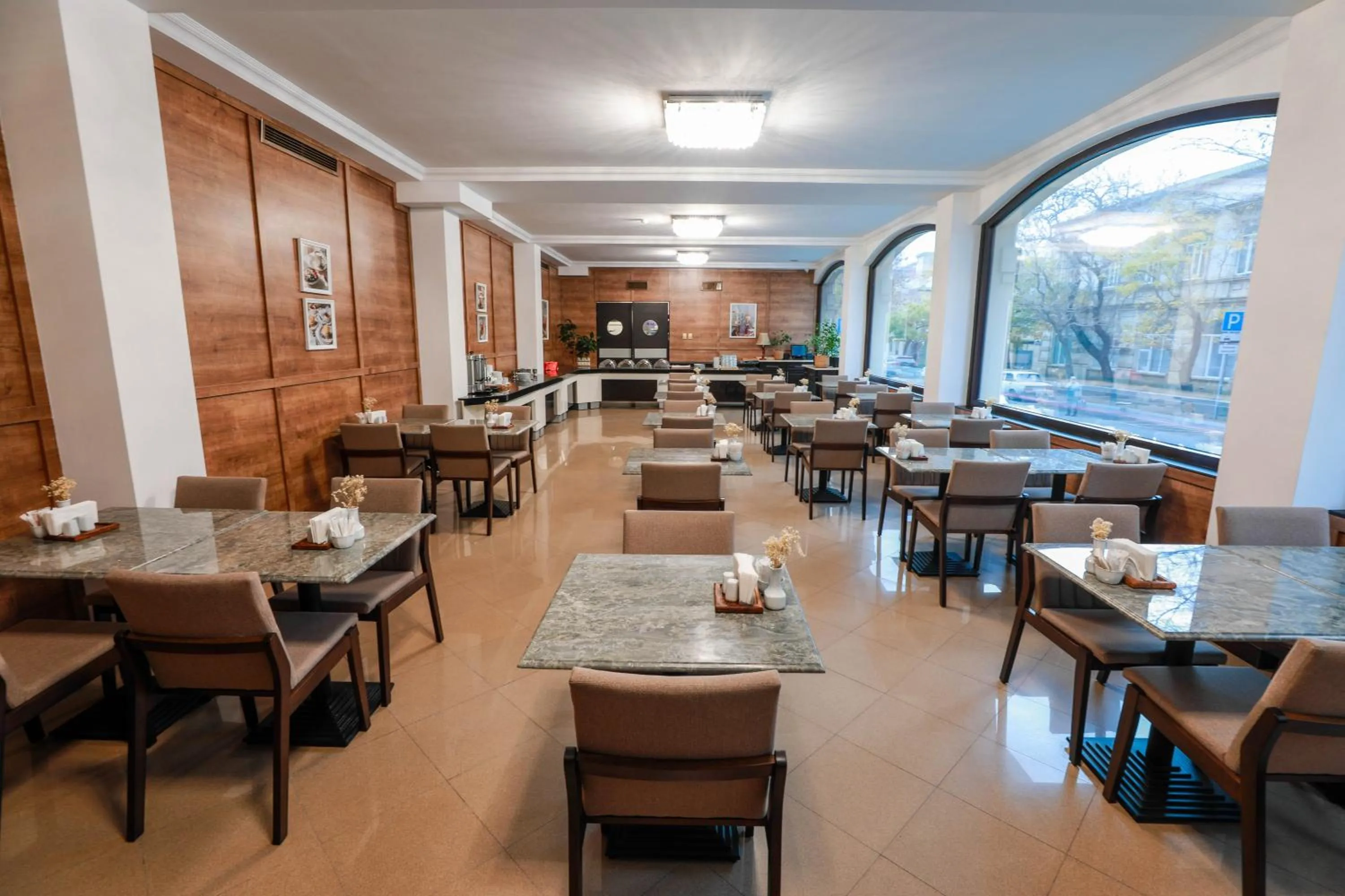 Breakfast in Park Dedeman Baku