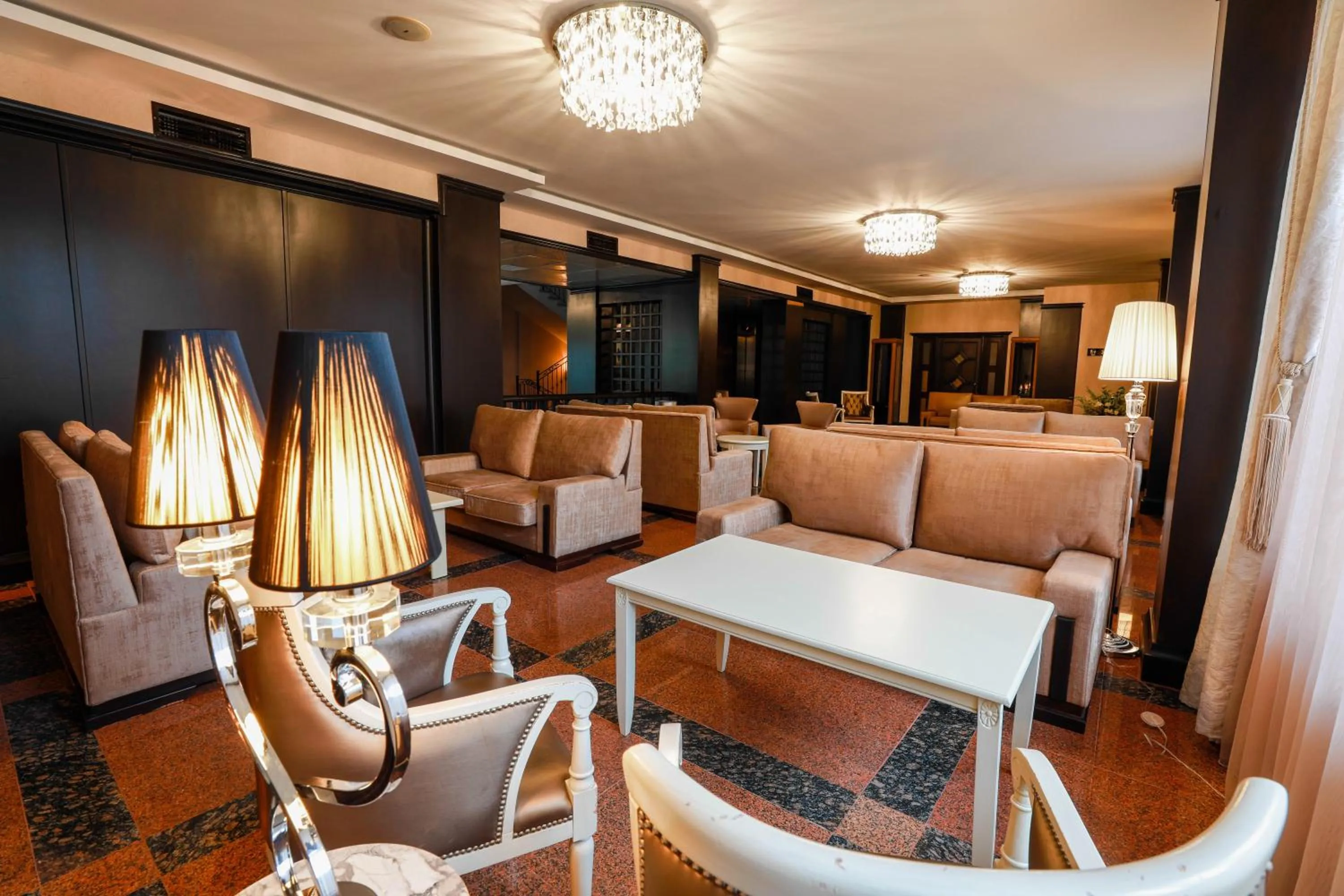 Communal lounge/ TV room in Park Dedeman Baku