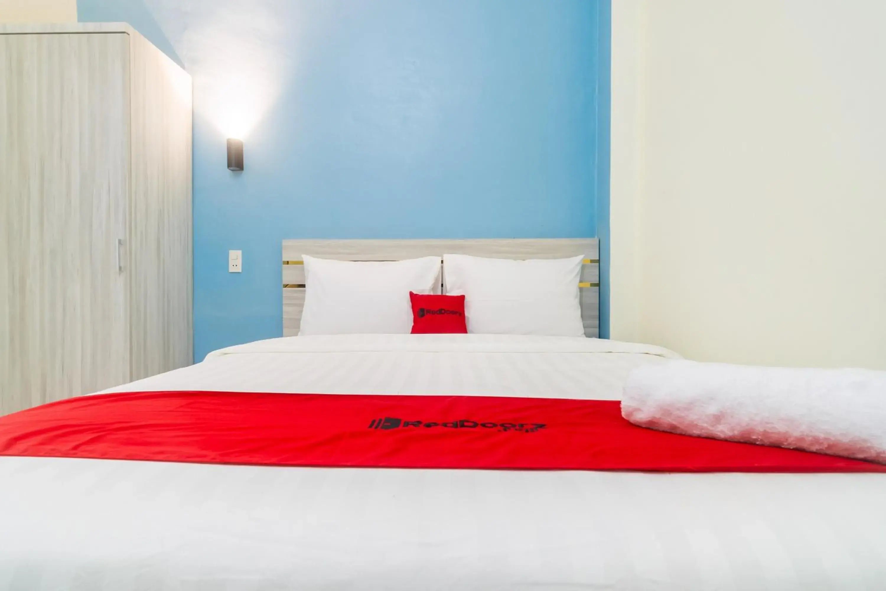 Superior Double Room in RedDoorz Plus at Sempurna Inn Medan Superior Double Room in RedDoorz Plus at Sempurna Inn Medan