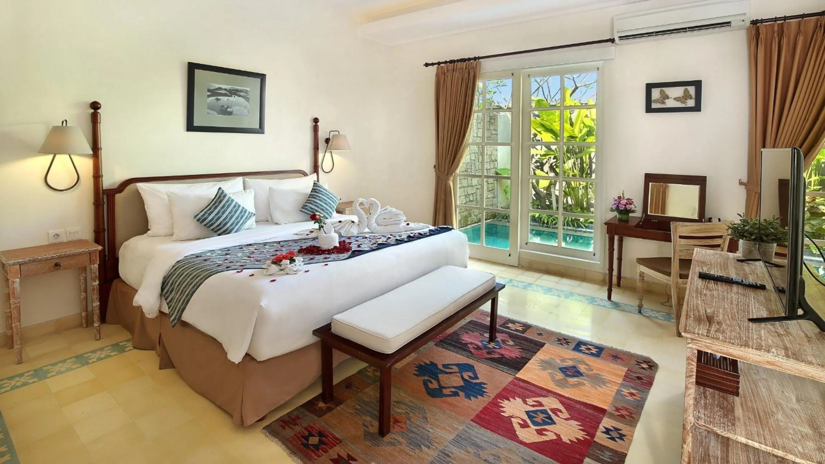 Bedroom, Bed in SOLTERRA SEMINYAK Boutique Hotel & Spa Powered by Archipelago