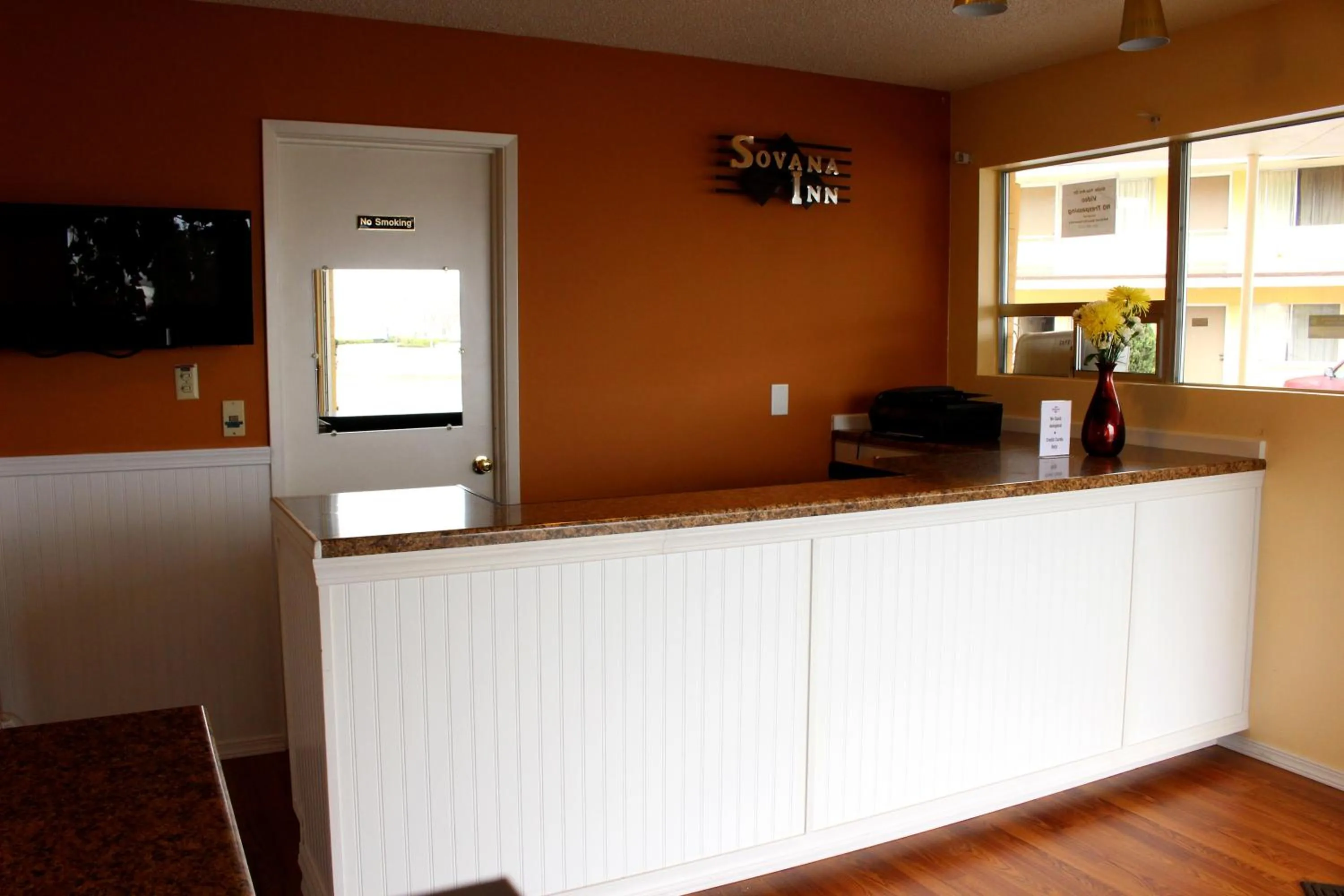 Lobby or reception in Sovana Inn