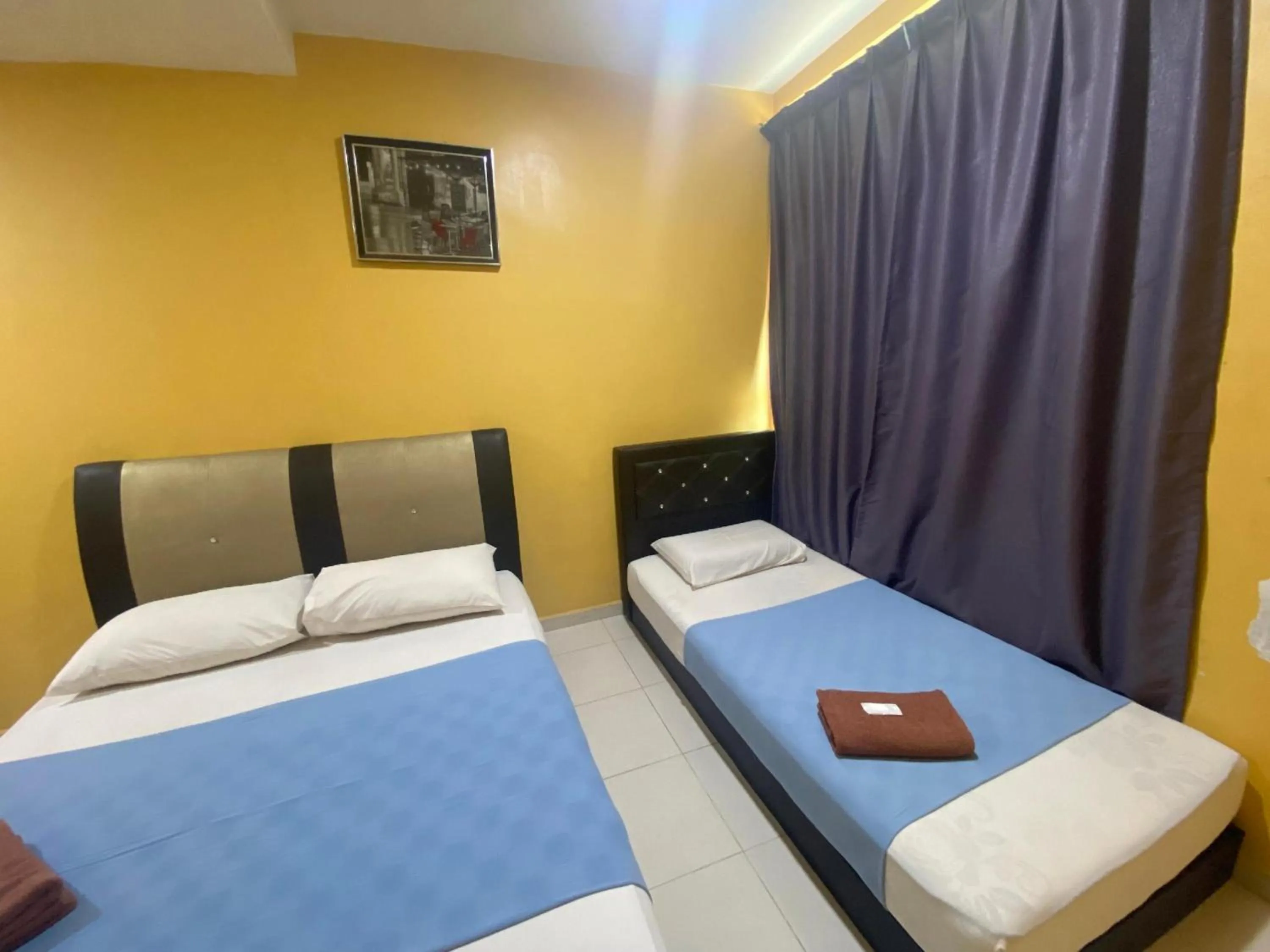 Bedroom, Bed in Hotel O De Anjung