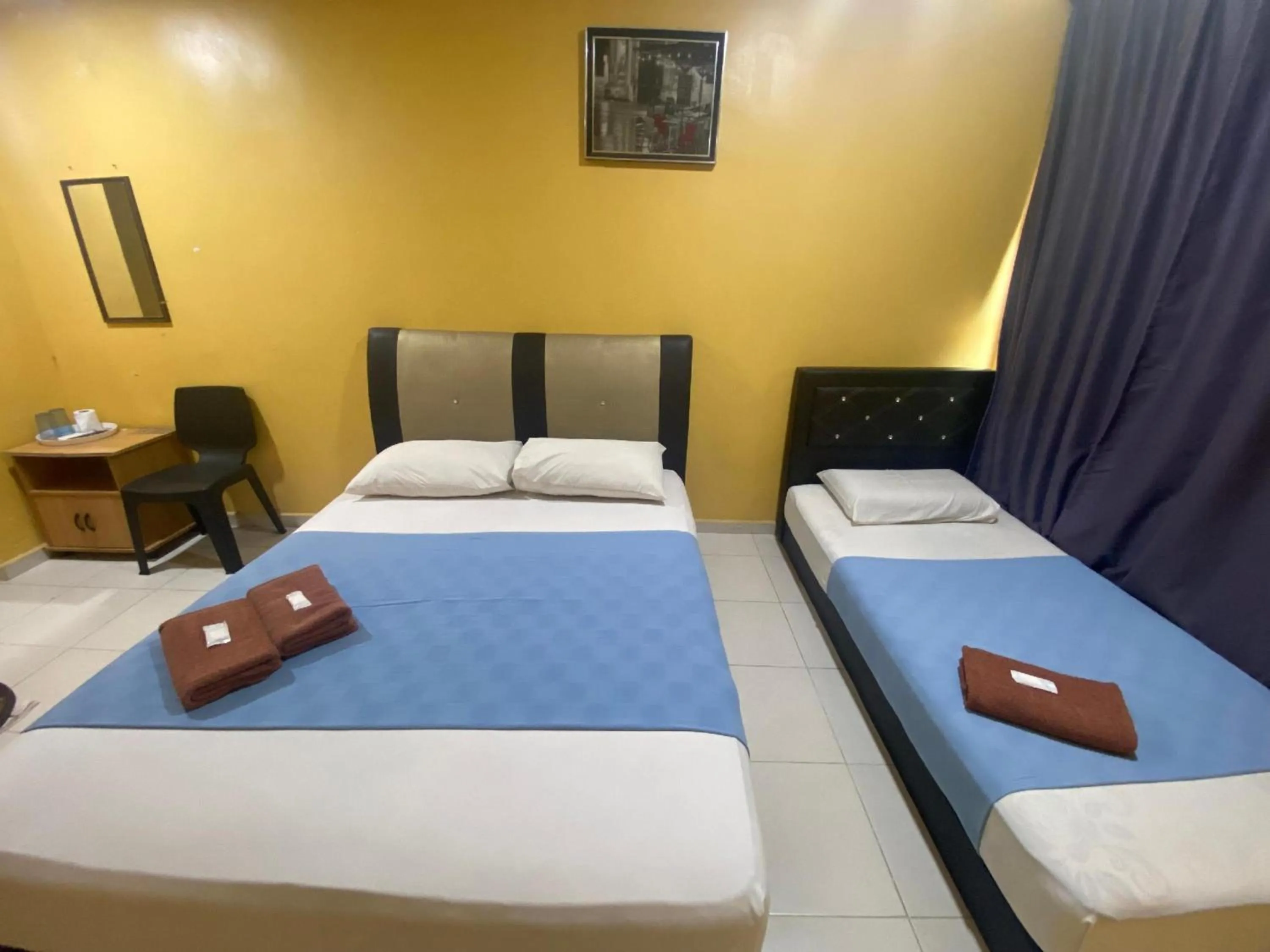 Photo of the whole room, Bed in Hotel O De Anjung