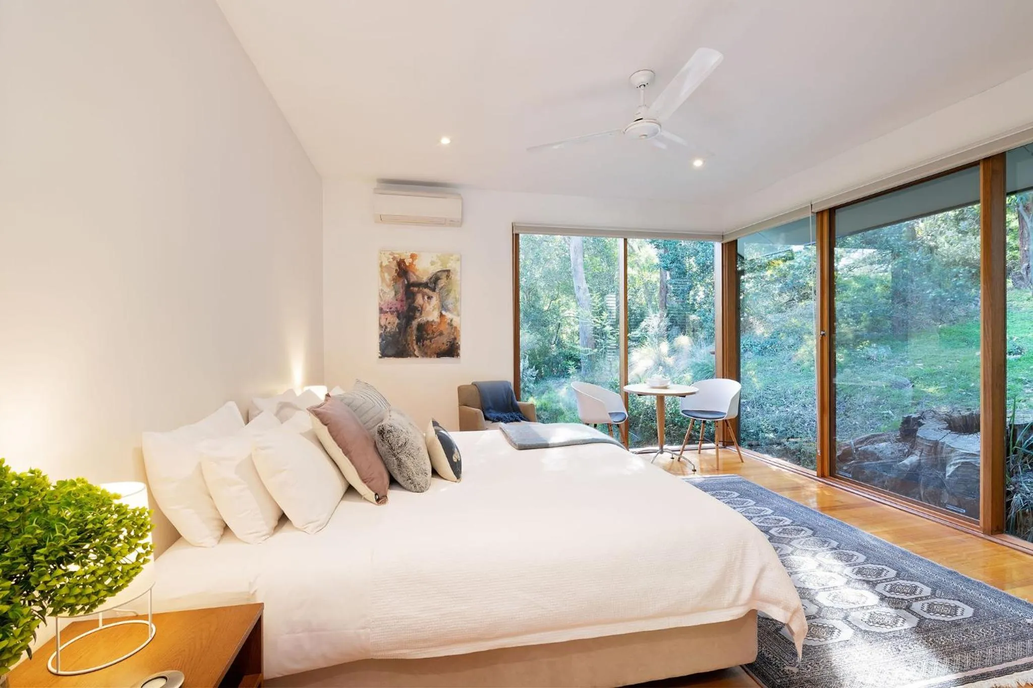 Bed in Cladich Pavilions Bed and Breakfast