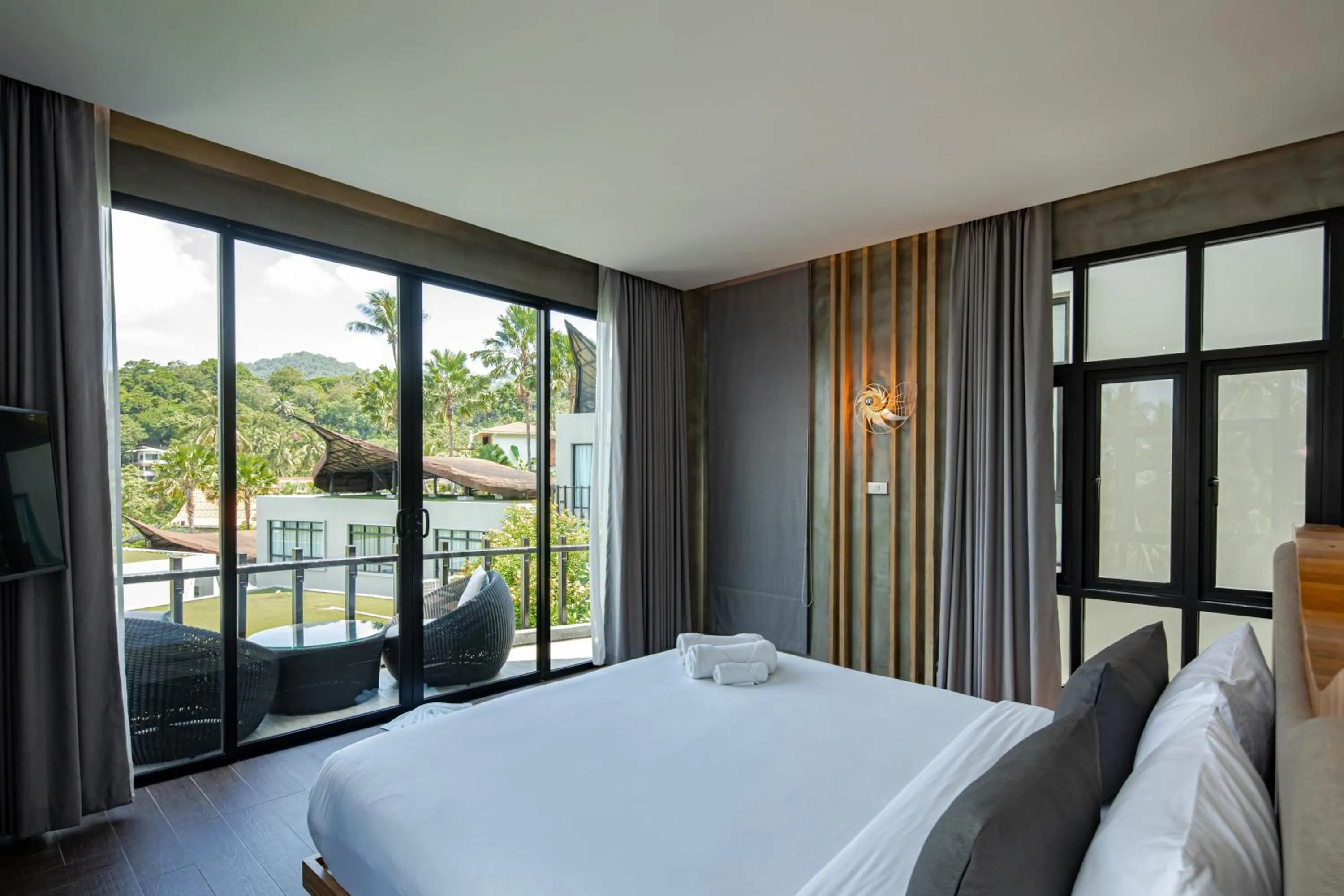 Bed in The Tarna Resort, Koh Tao