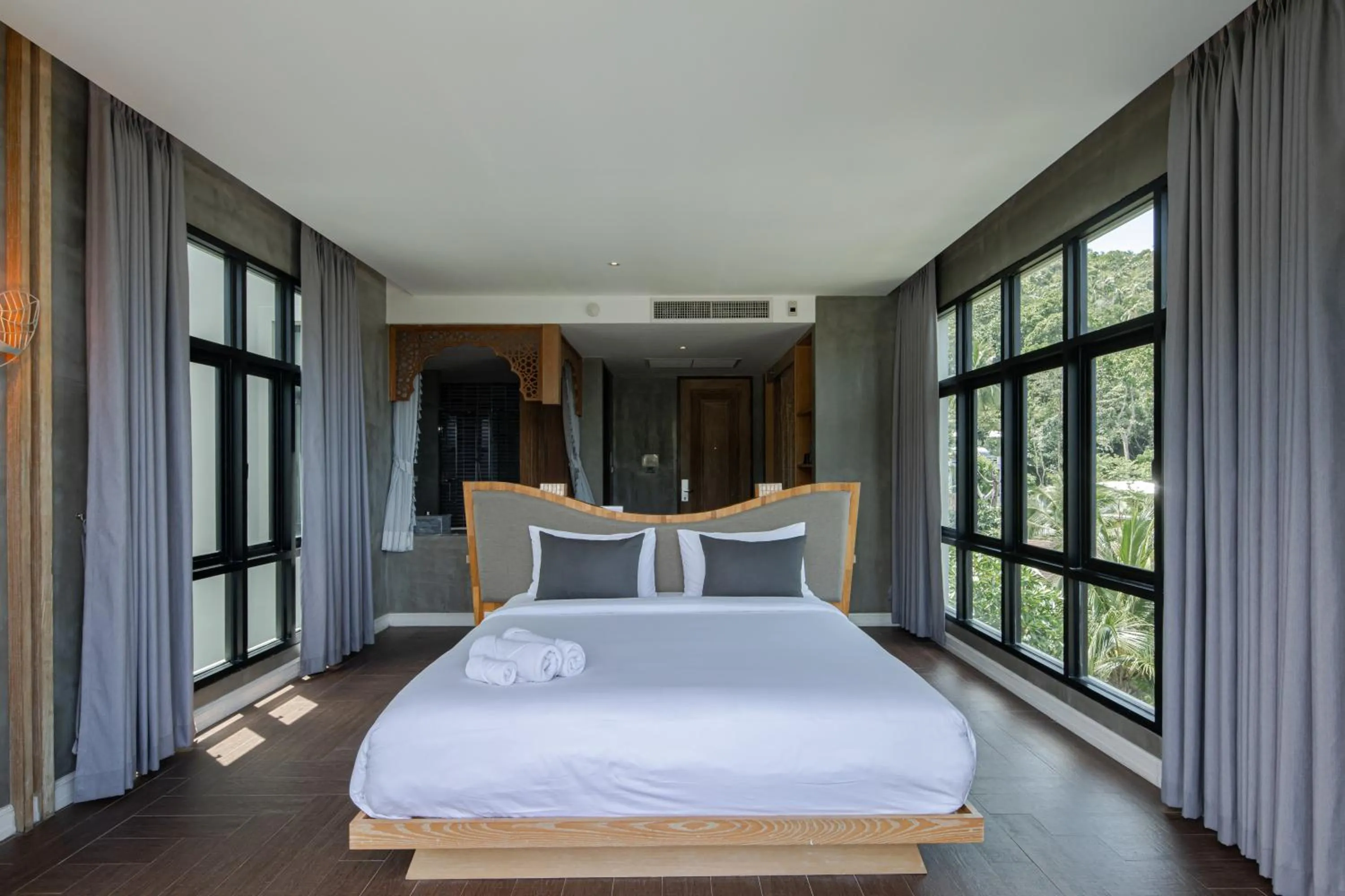 Bed in The Tarna Resort, Koh Tao