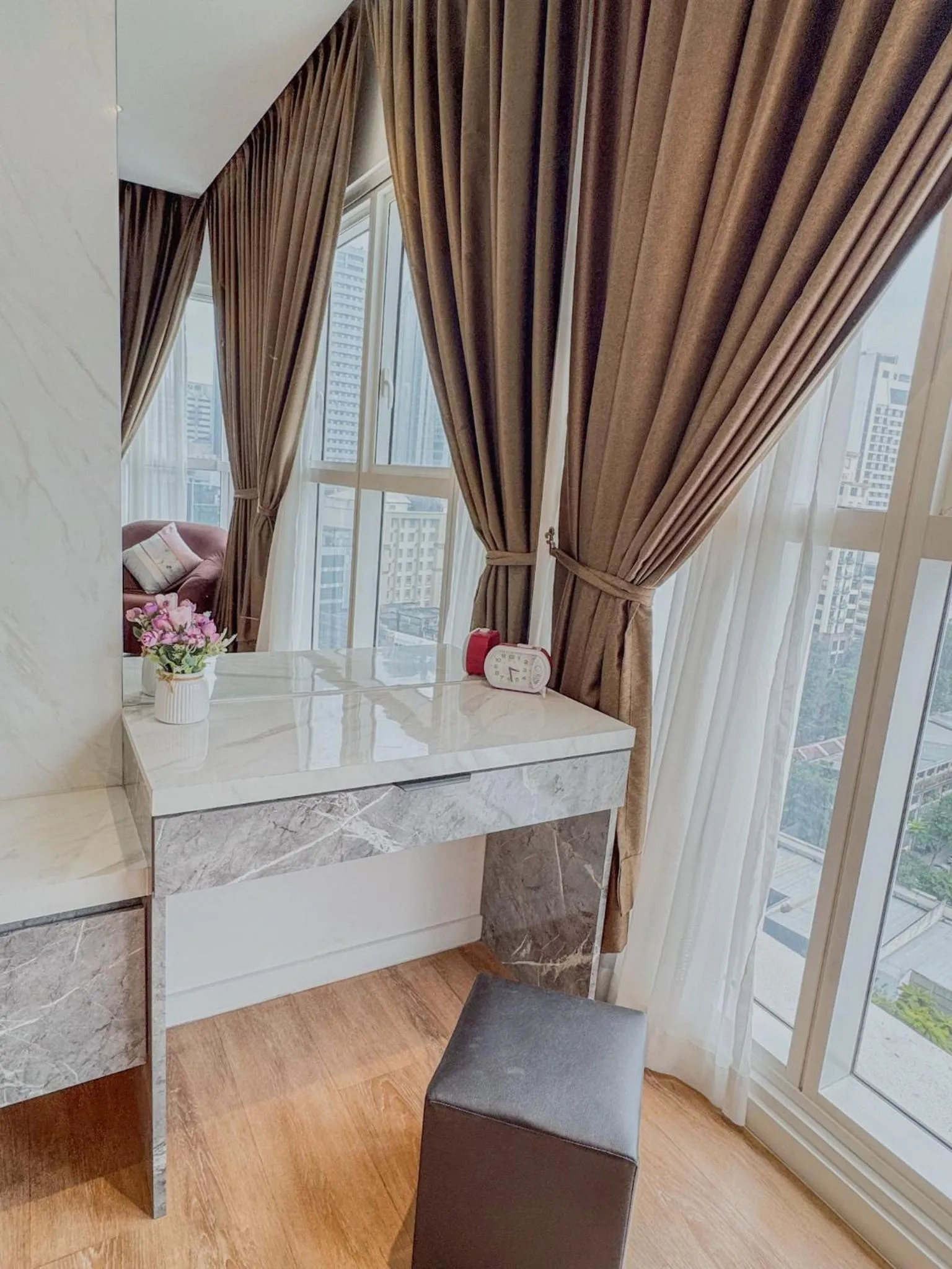 Seating area, Bed in Lila Suites Quill Residence KLCC