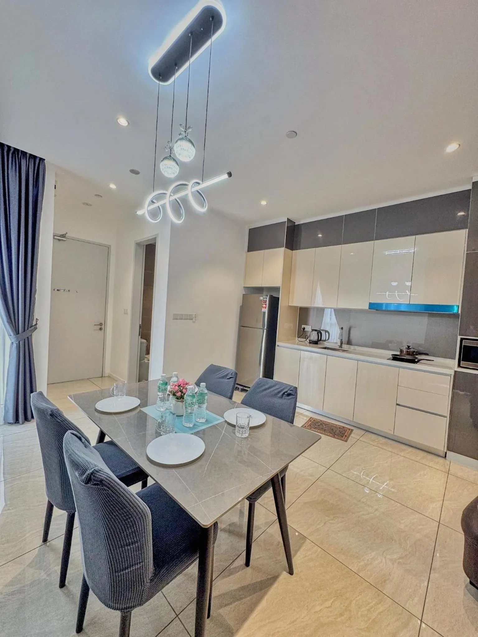 Kitchen or kitchenette in Lila Suites Quill Residence KLCC