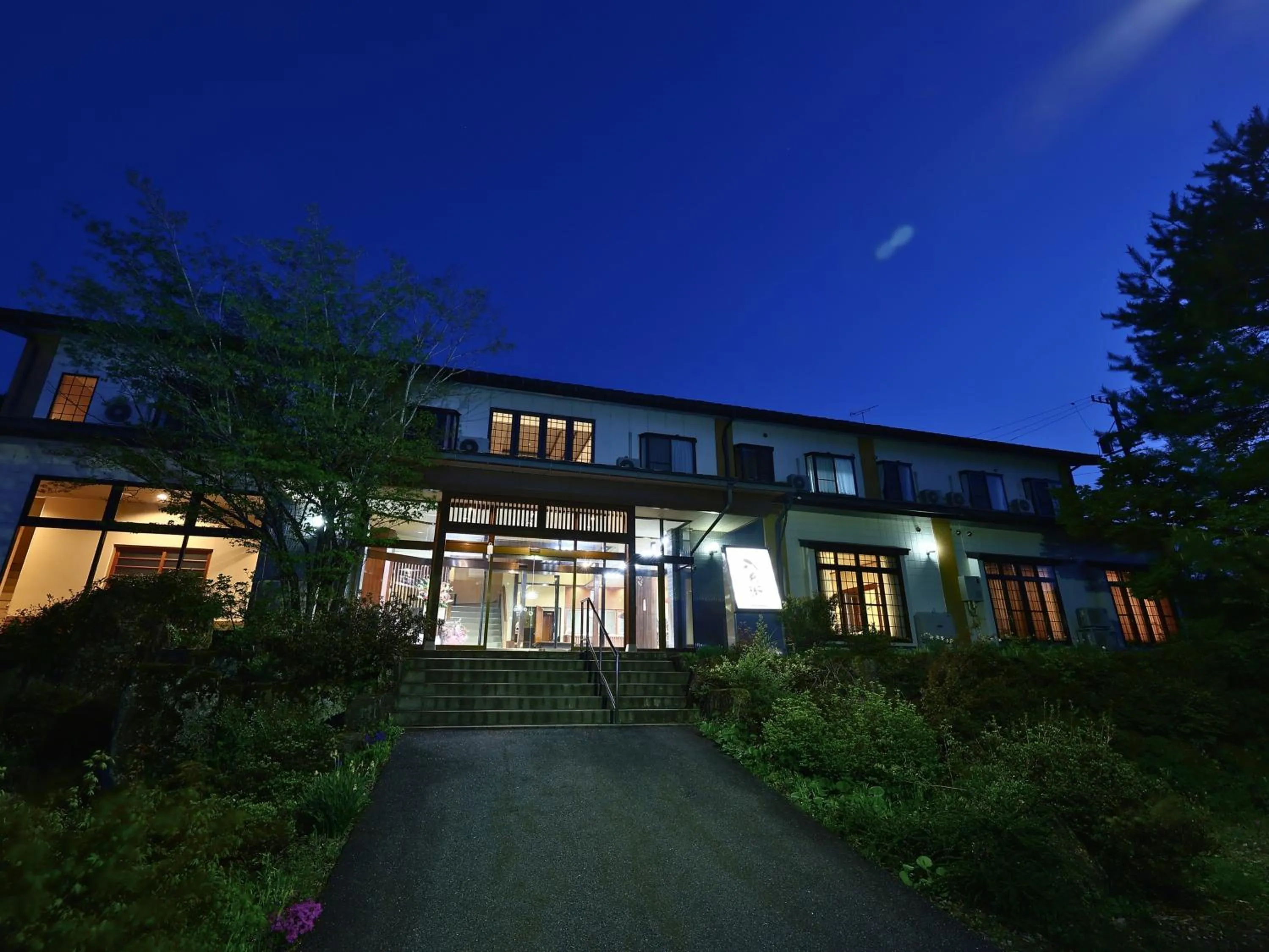 Property building in Oyado Hachibei