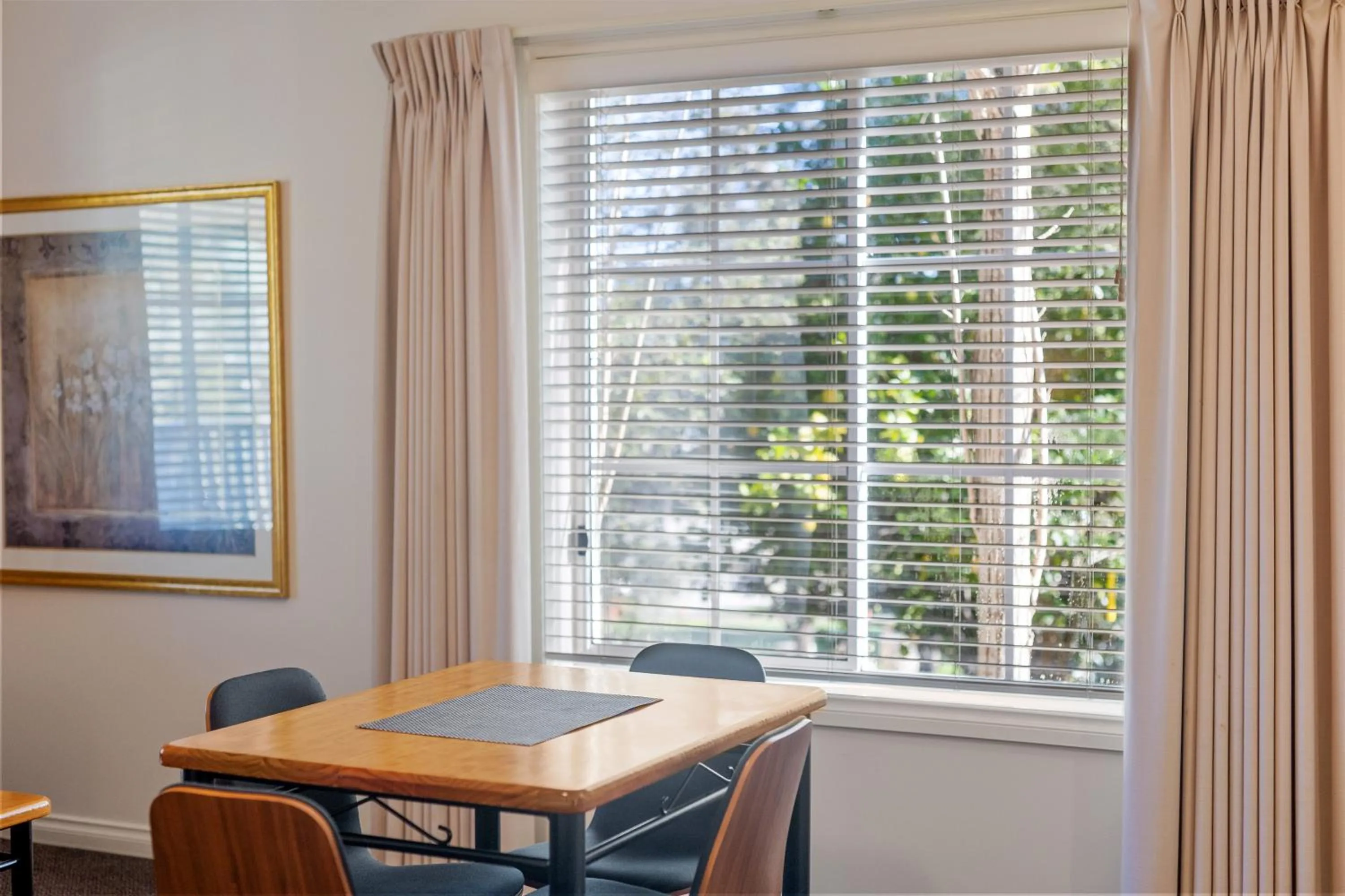 Dining area in Yarra Gables