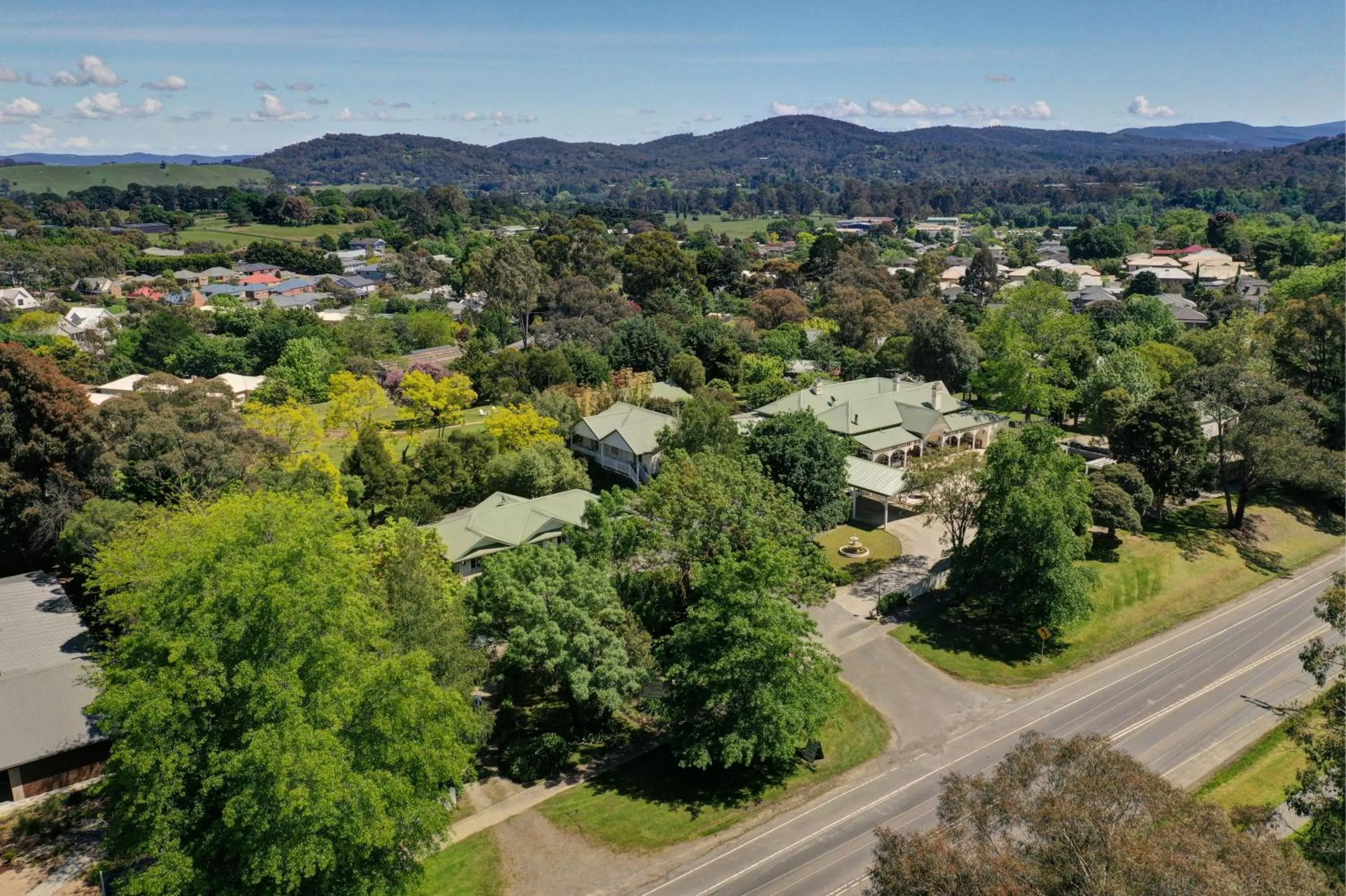 Property building in Yarra Gables