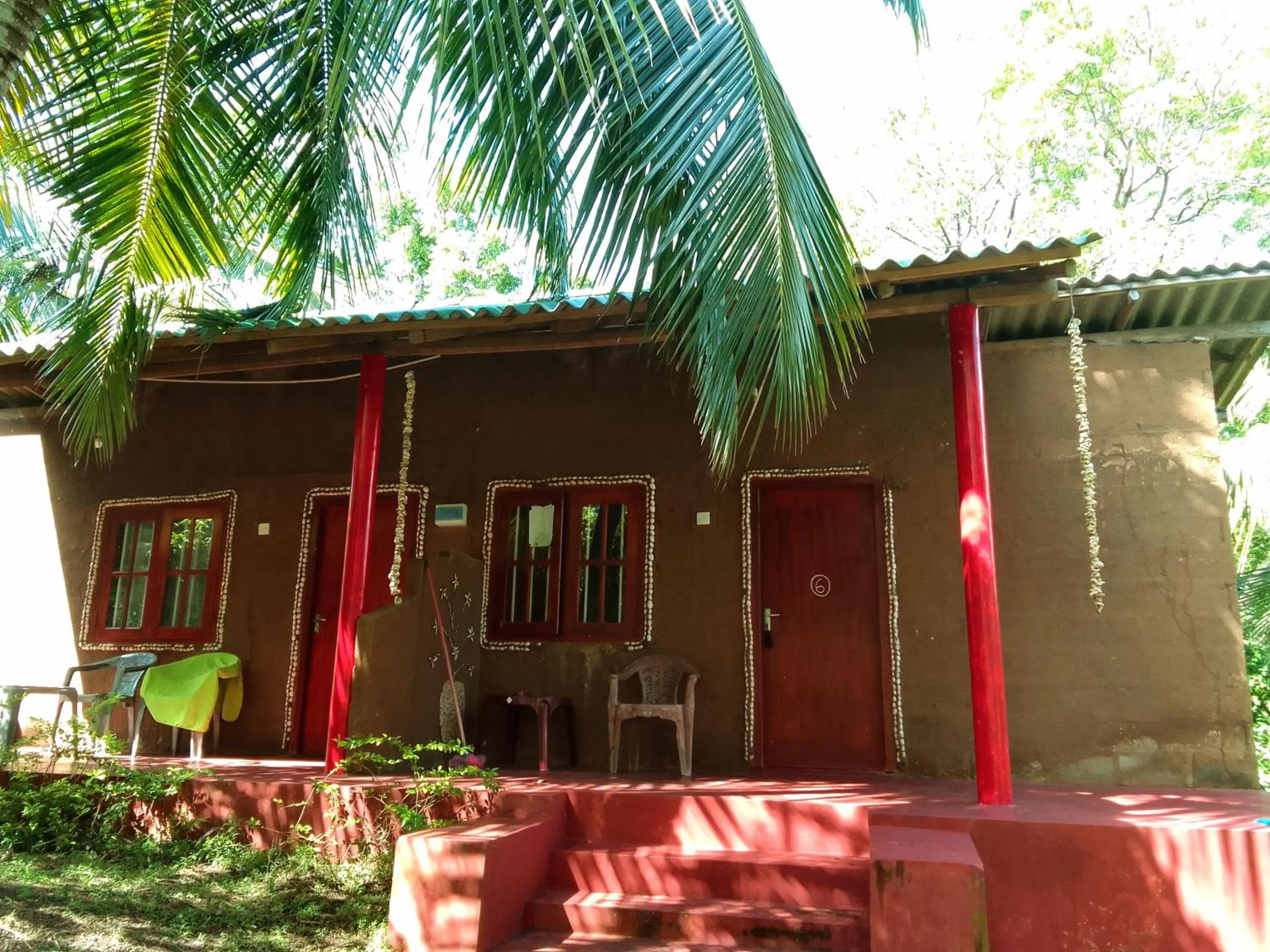 Basic Double Room in Peacock Family Stay