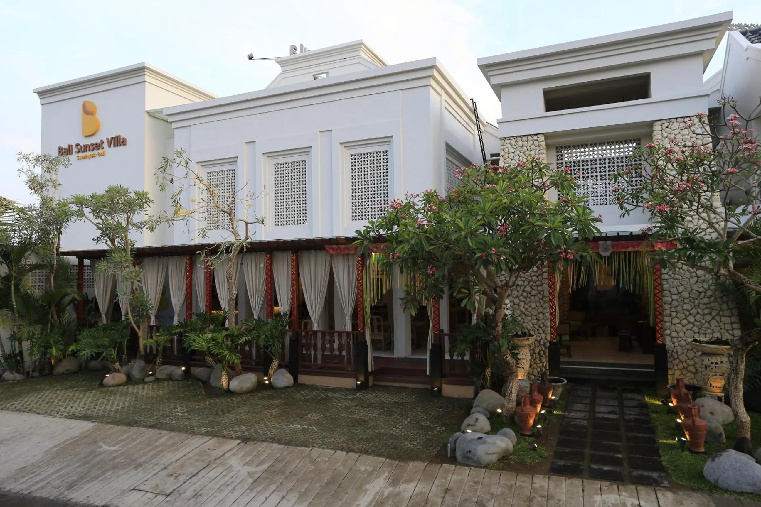 Facade/entrance in Bali Sunset Villa