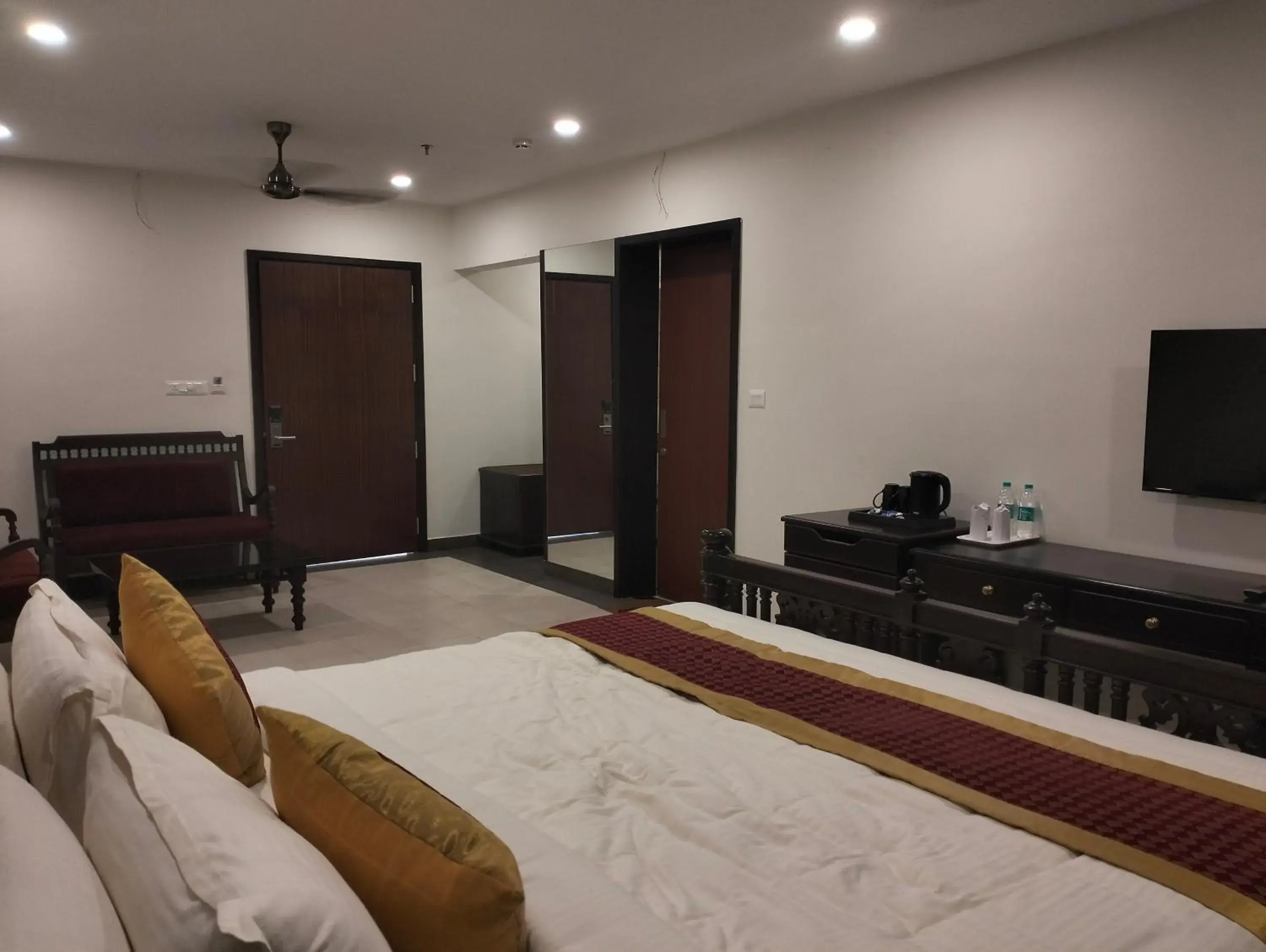 Deluxe Double Room with Balcony in Karapuram Village Resort & Spa Deluxe Double Room with Balcony in Karapuram Village Resort & Spa