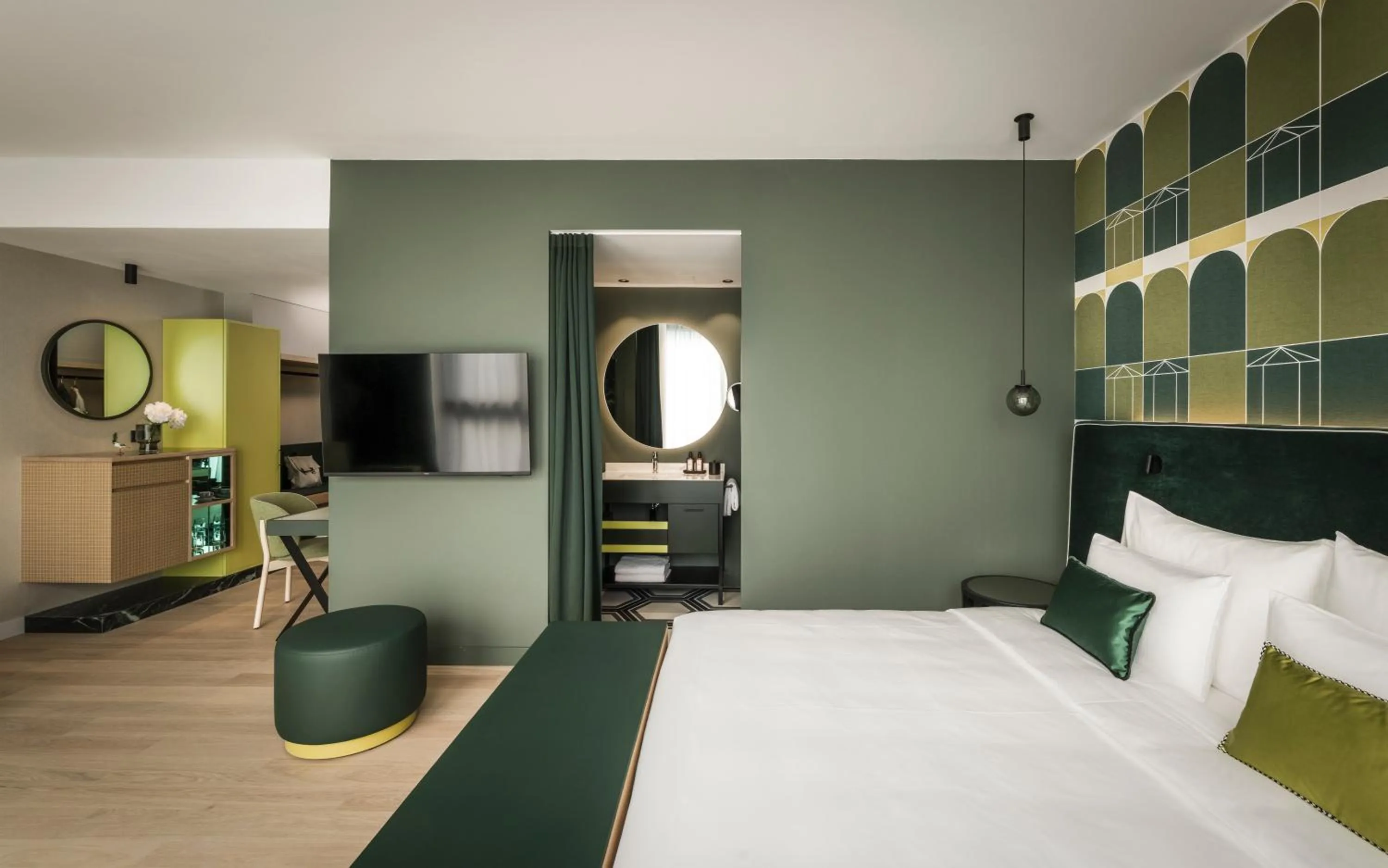 Bed in Falkensteiner Hotel Bozen WaltherPark