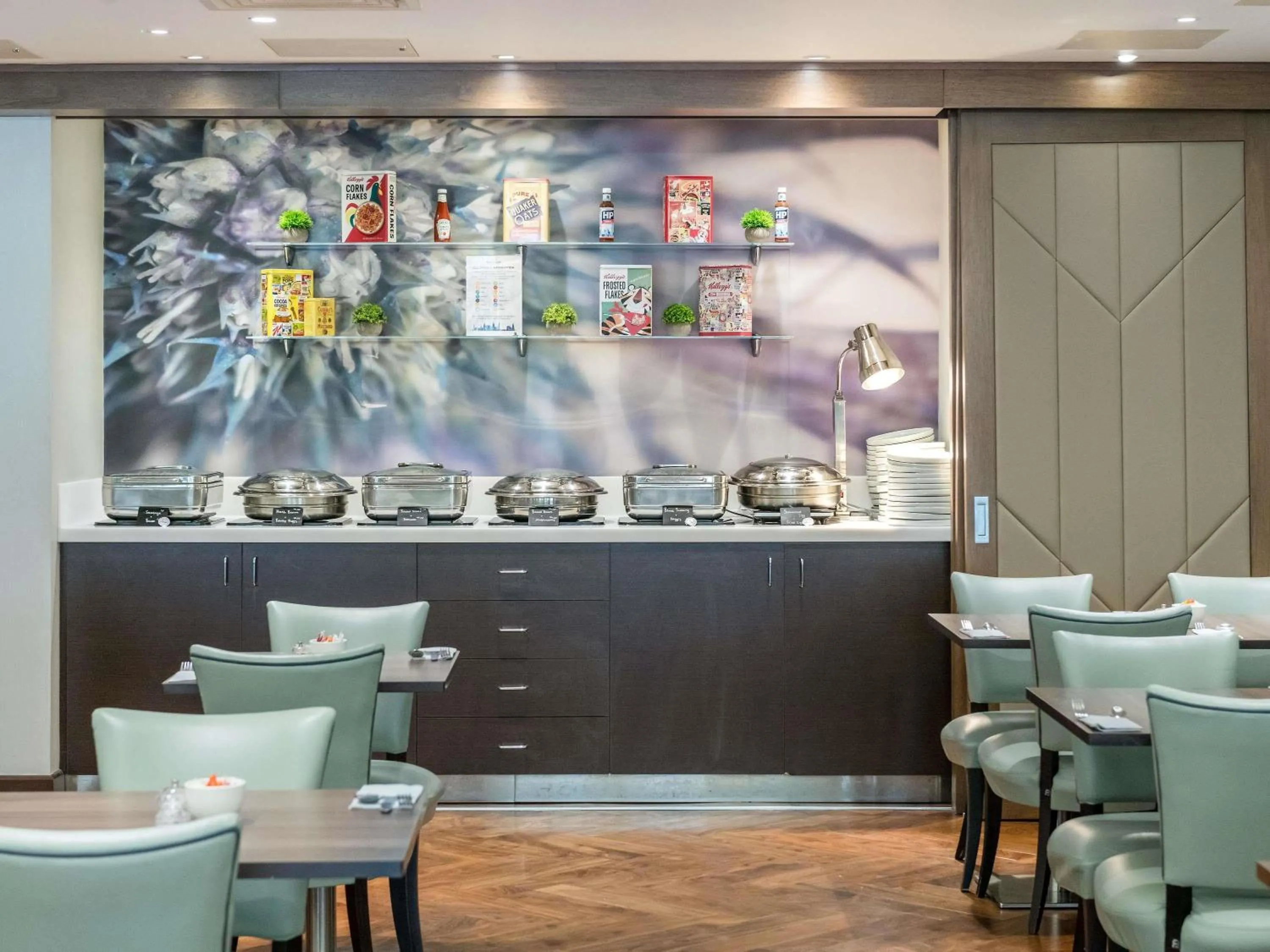 Breakfast in Mercure Edinburgh Haymarket