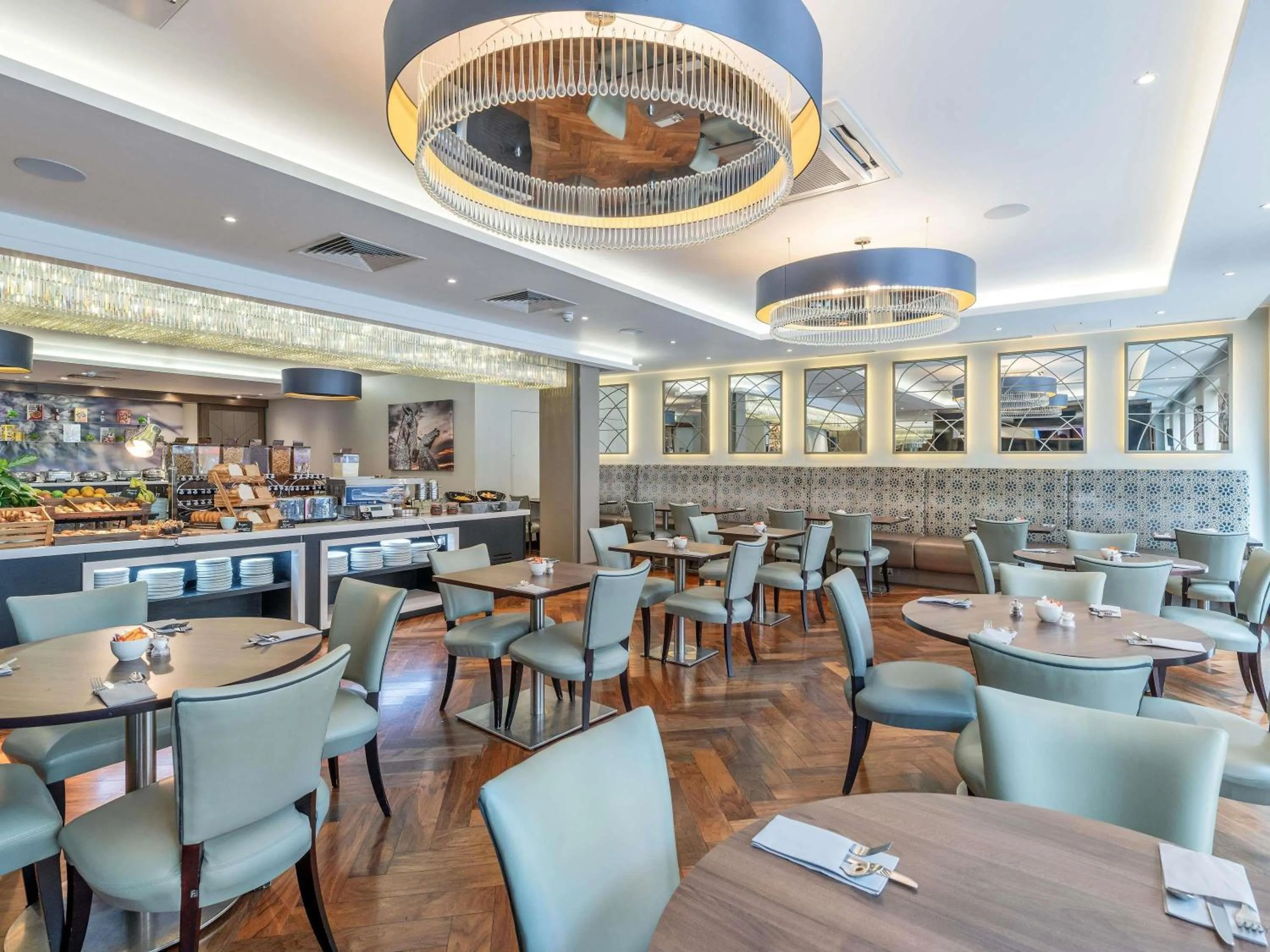 Breakfast in Mercure Edinburgh Haymarket