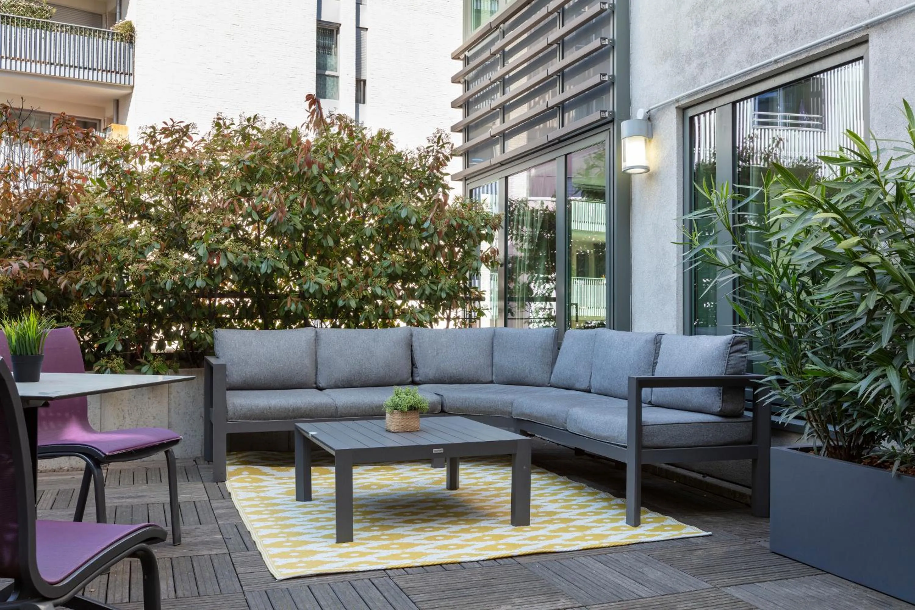 Patio in Novotel Paris Saint Denis Stade Basilique