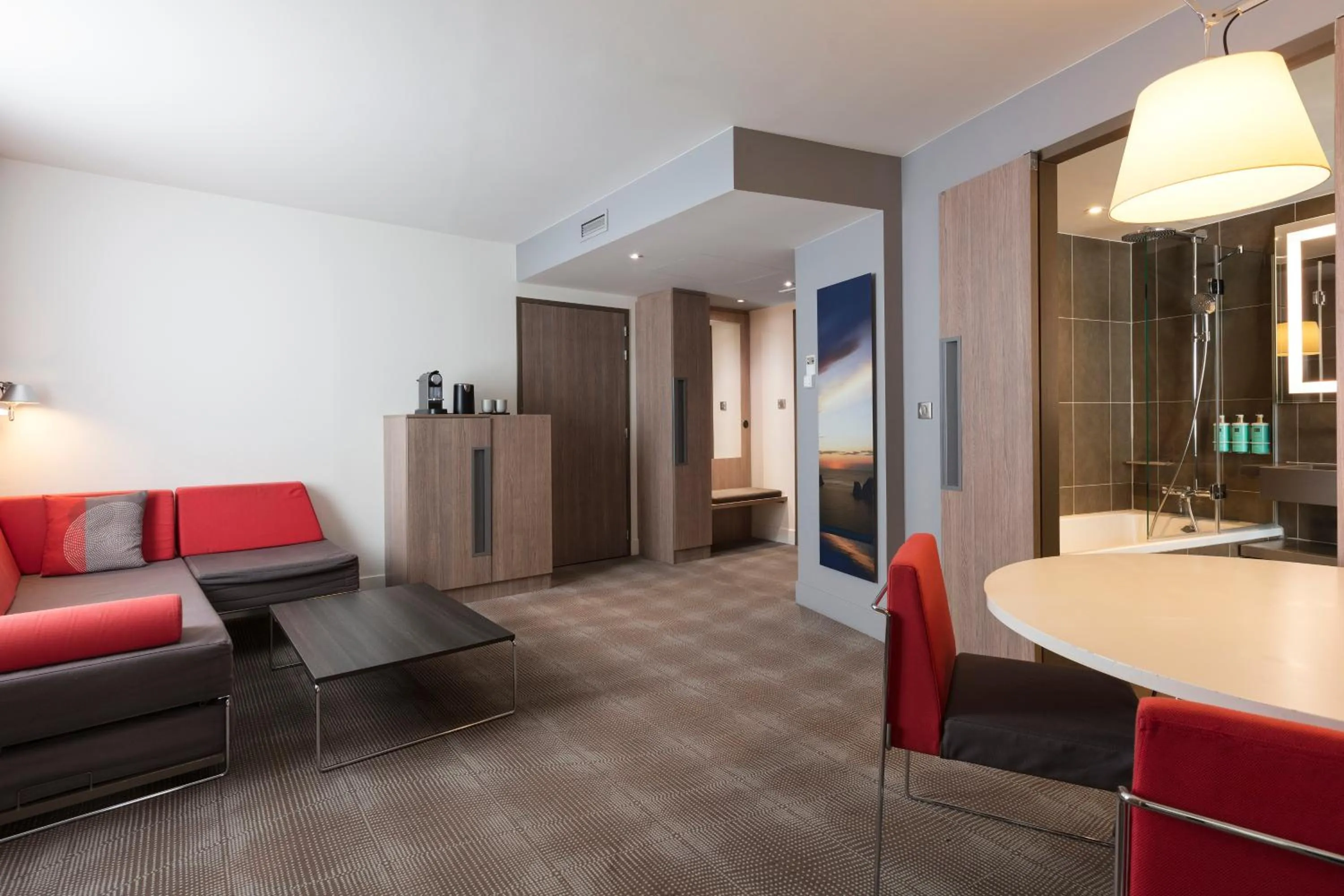 Bed in Novotel Paris Saint Denis Stade Basilique