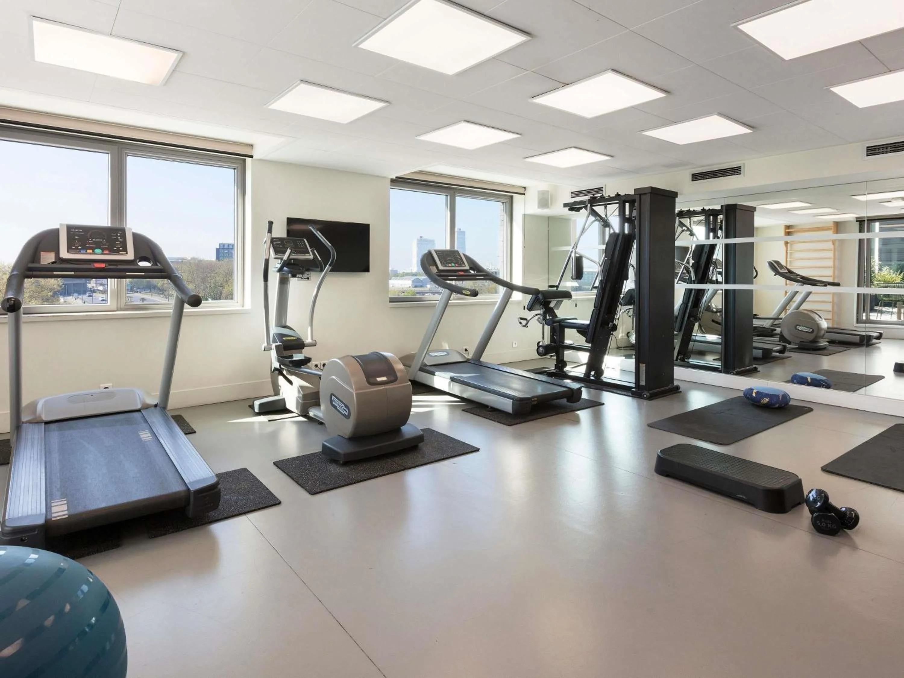 Bedroom in Novotel Paris Saint Denis Stade Basilique