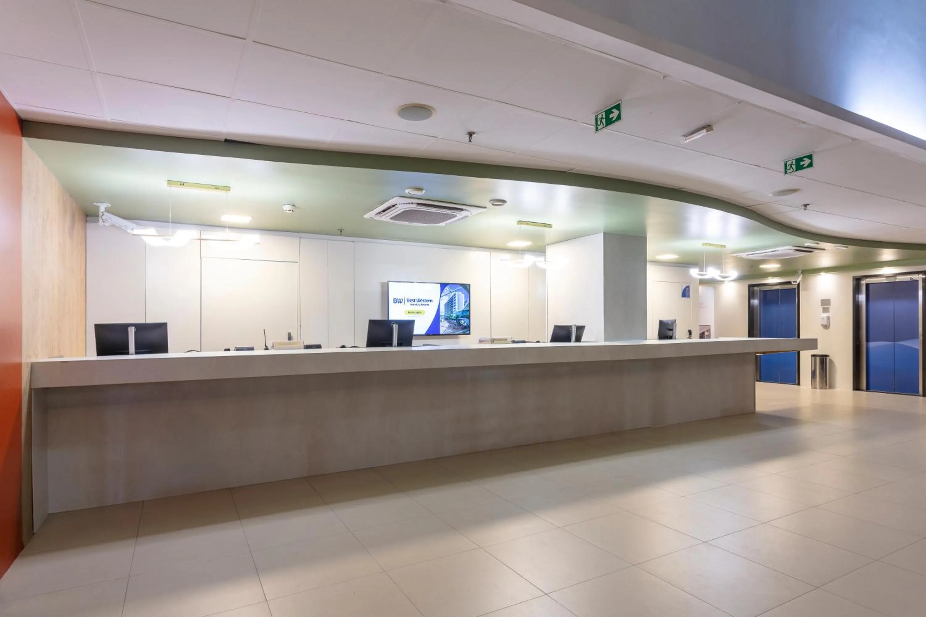 Lobby or reception in Best Western Salvador Hangar Aeroporto