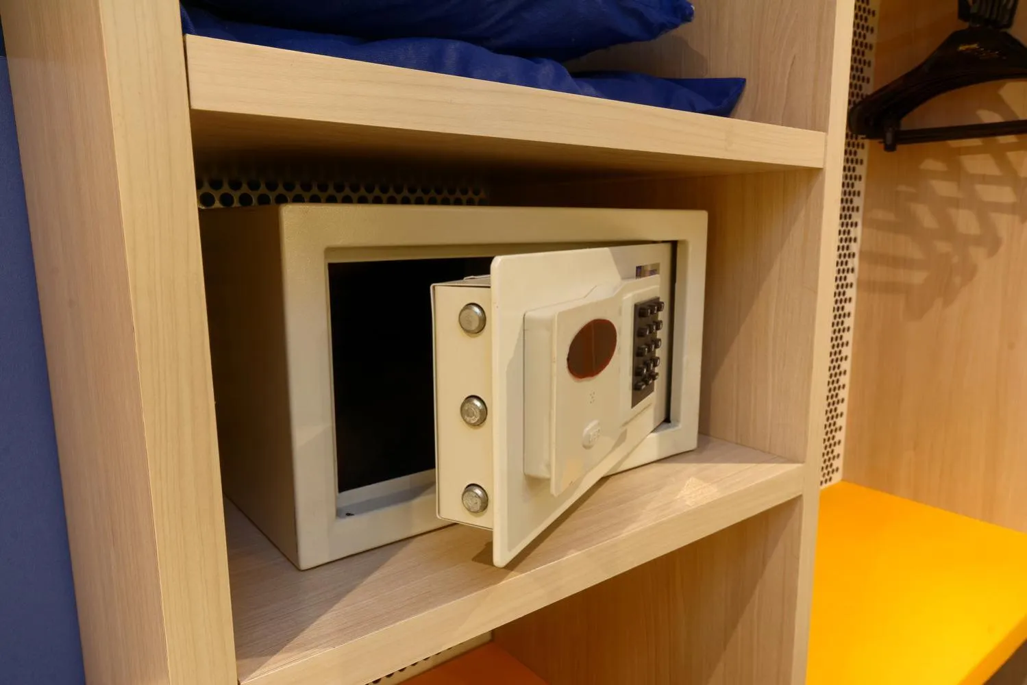 safe in Golden Tower Express Anhembi by Fênix Hotéis