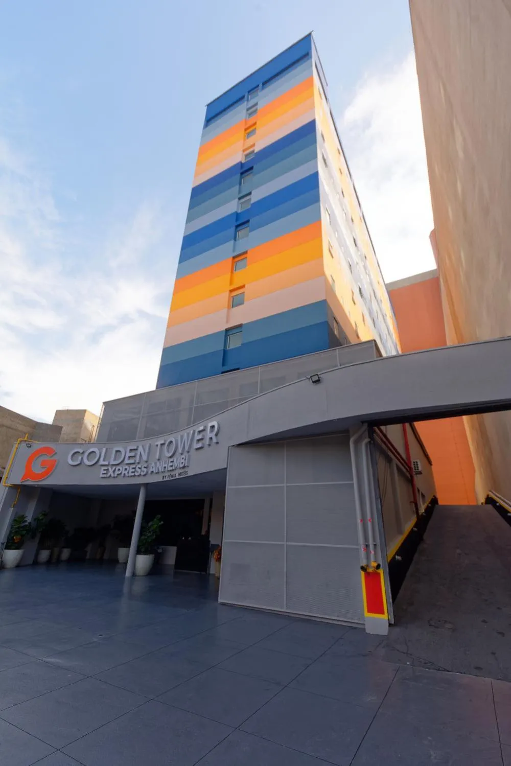 Property building in Golden Tower Express Anhembi by Fênix Hotéis