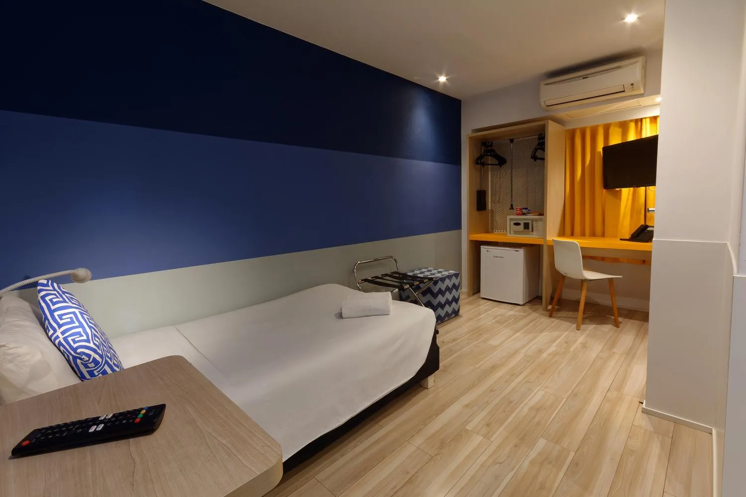 Bedroom, Bed in Golden Tower Express Anhembi by Fênix Hotéis